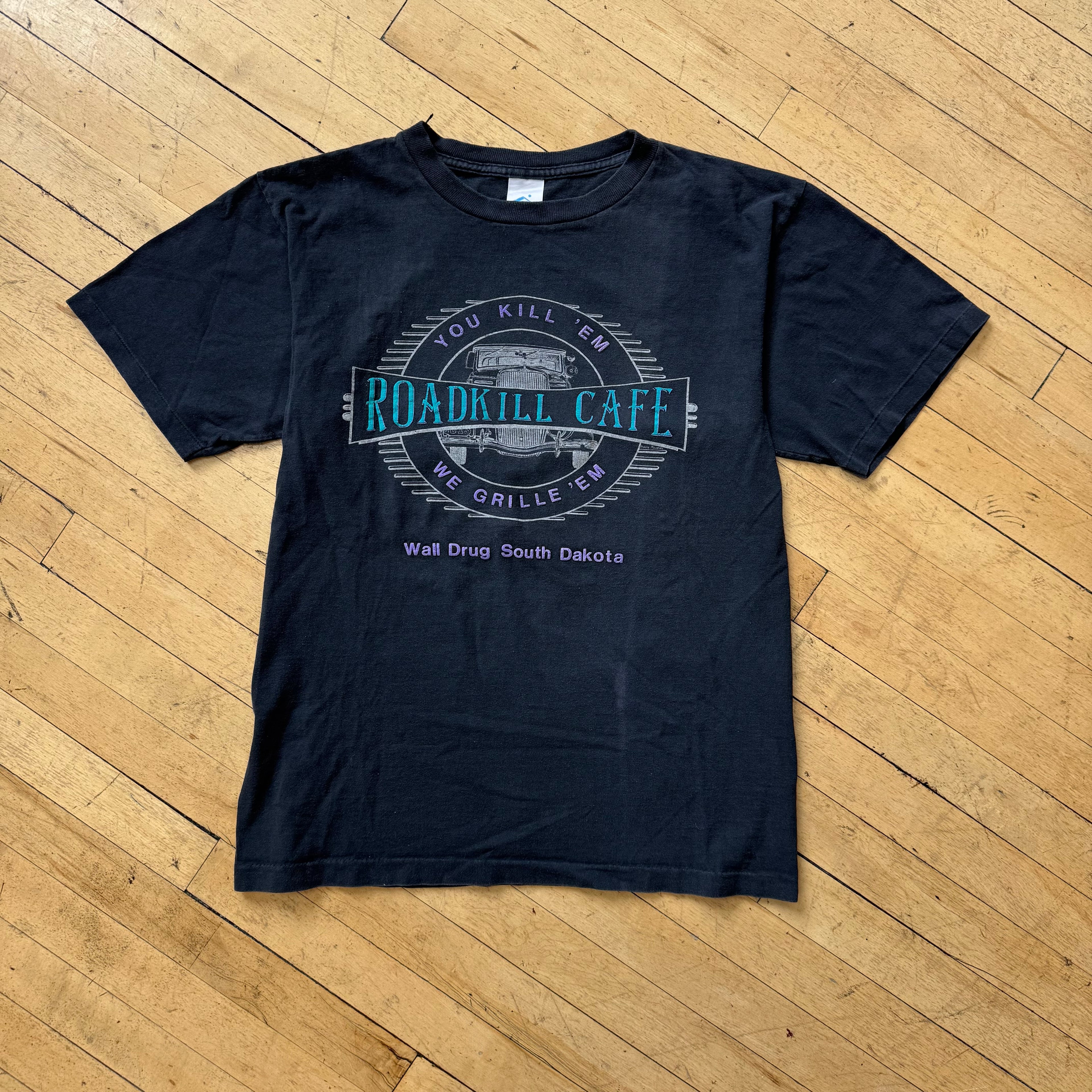 Vintage RoadKill Cafe Wall Drug T-shirt Sz M