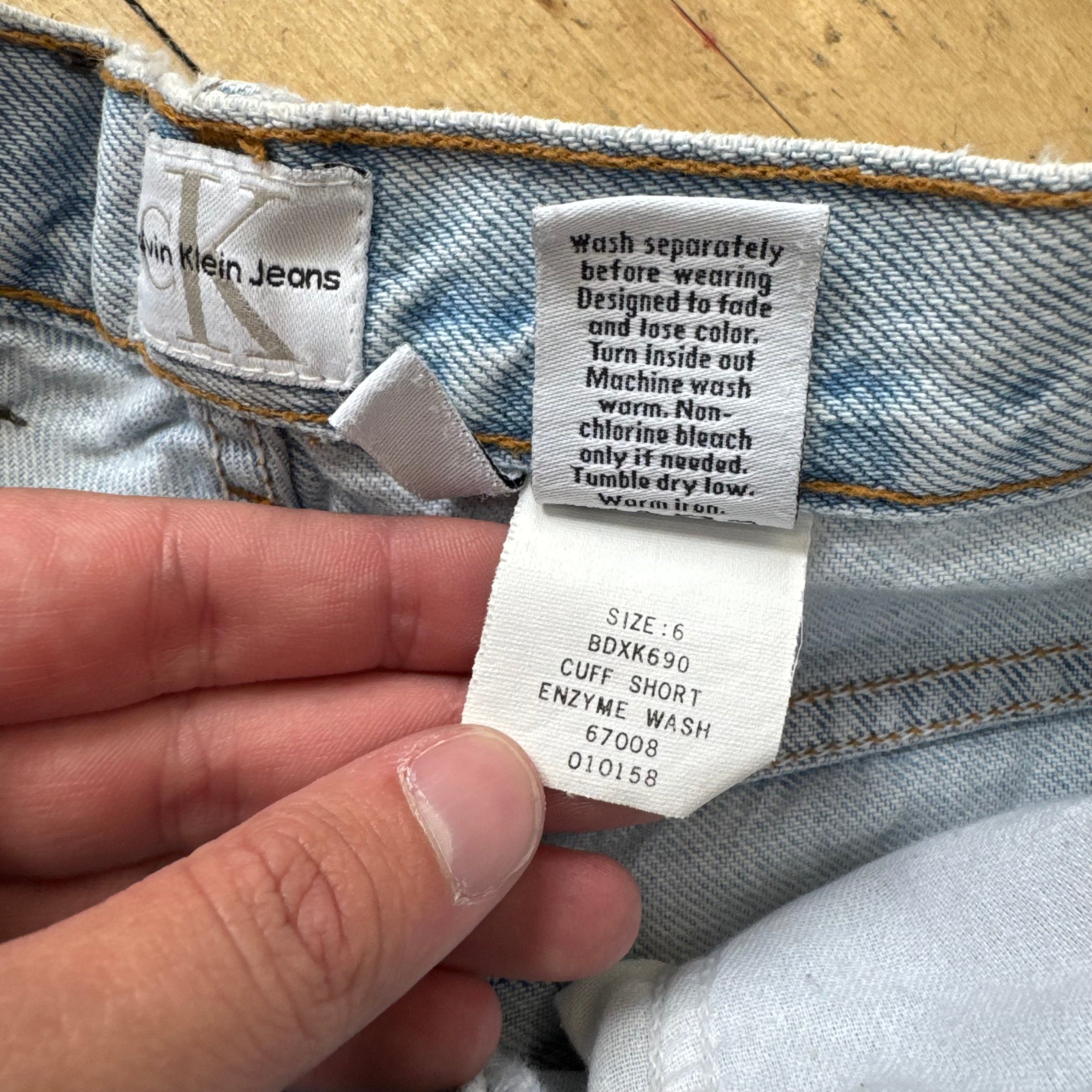 Vintage Women’s Light Calvin Klein Denim Jeans Sz 6