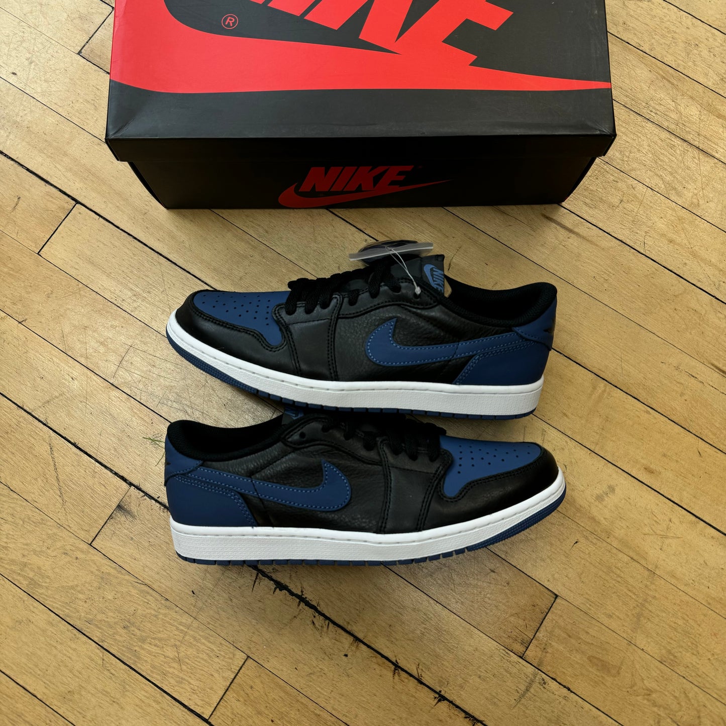 Jordan 1 Low Midnight Navy Sz 10 (DS)