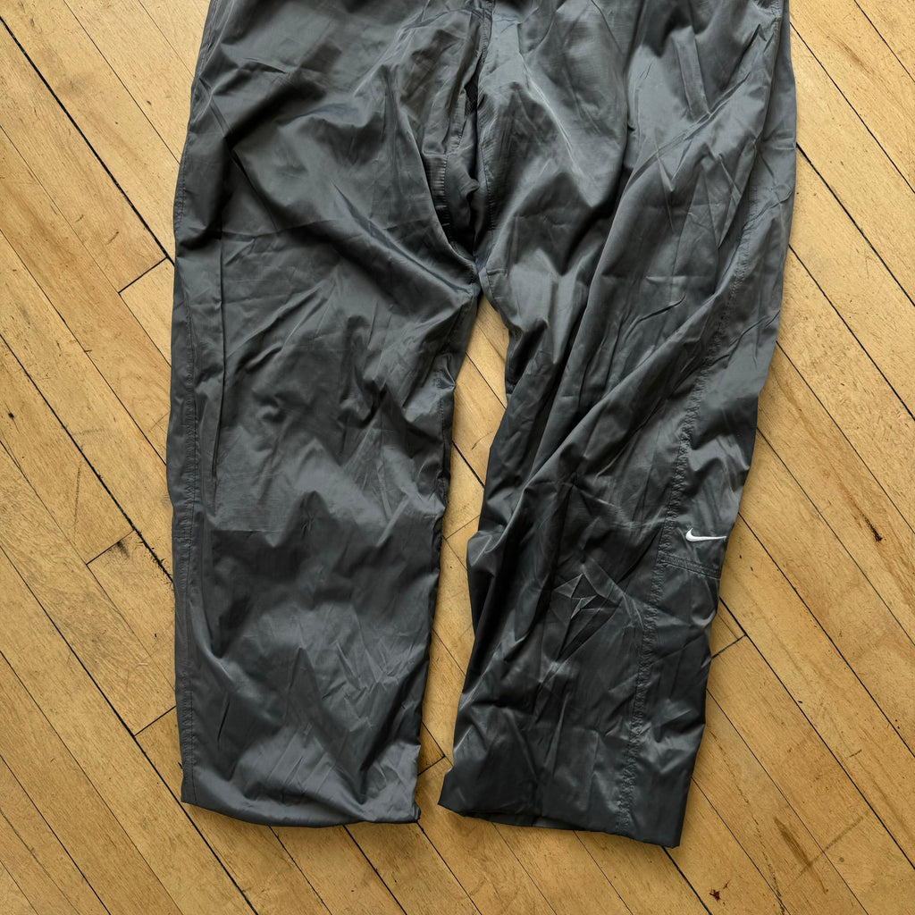 Vintage silver Nike Trackpants Sz M