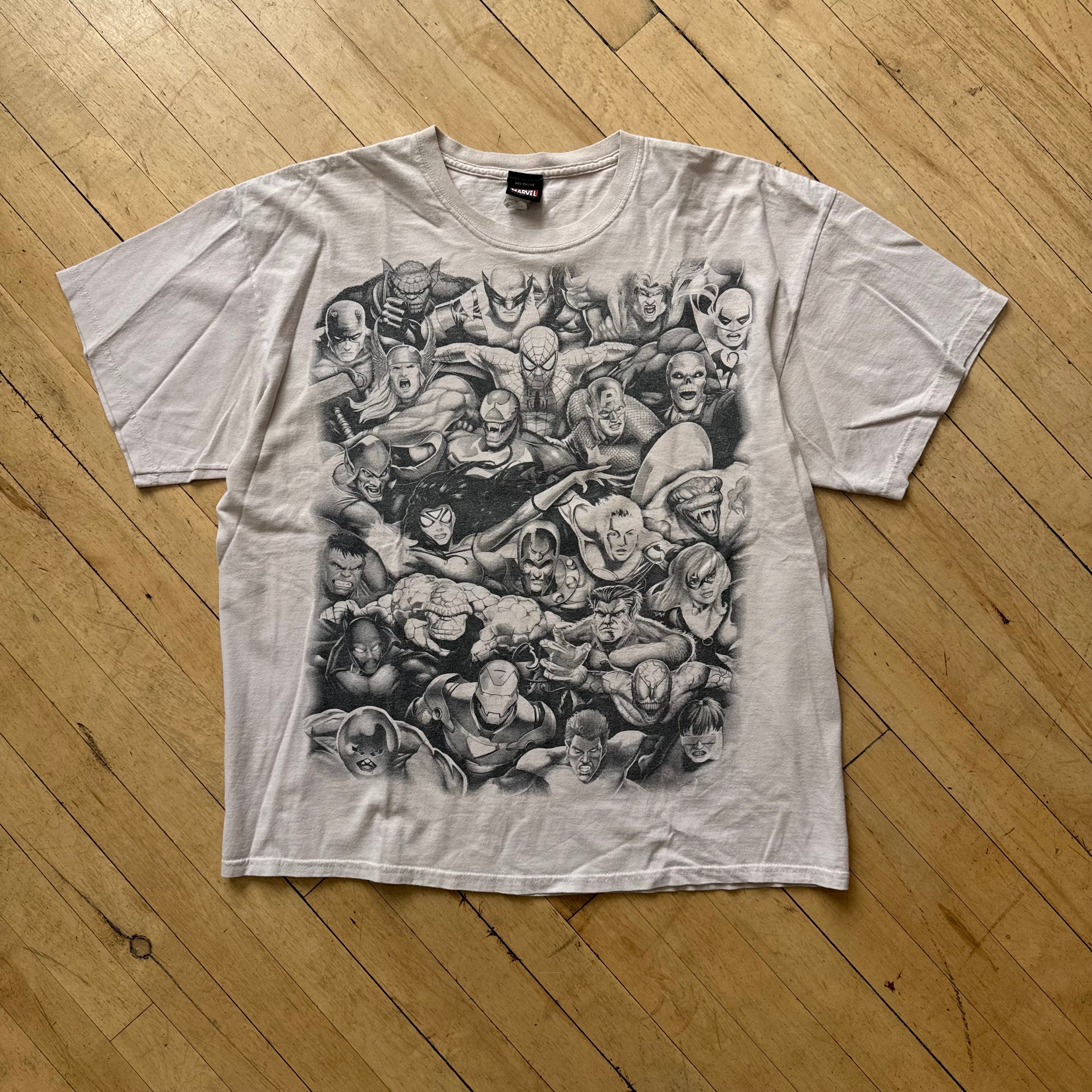 Vintage Marvel Avengers Graphic T-shirt Sz XL
