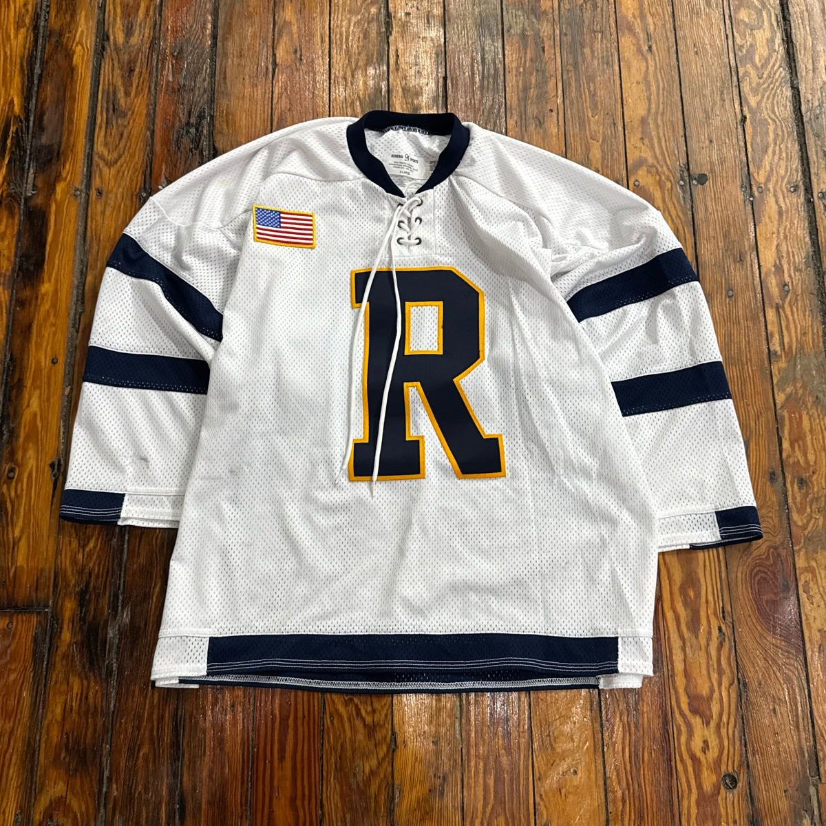 Vintage R Hockey Jersey Sz XL