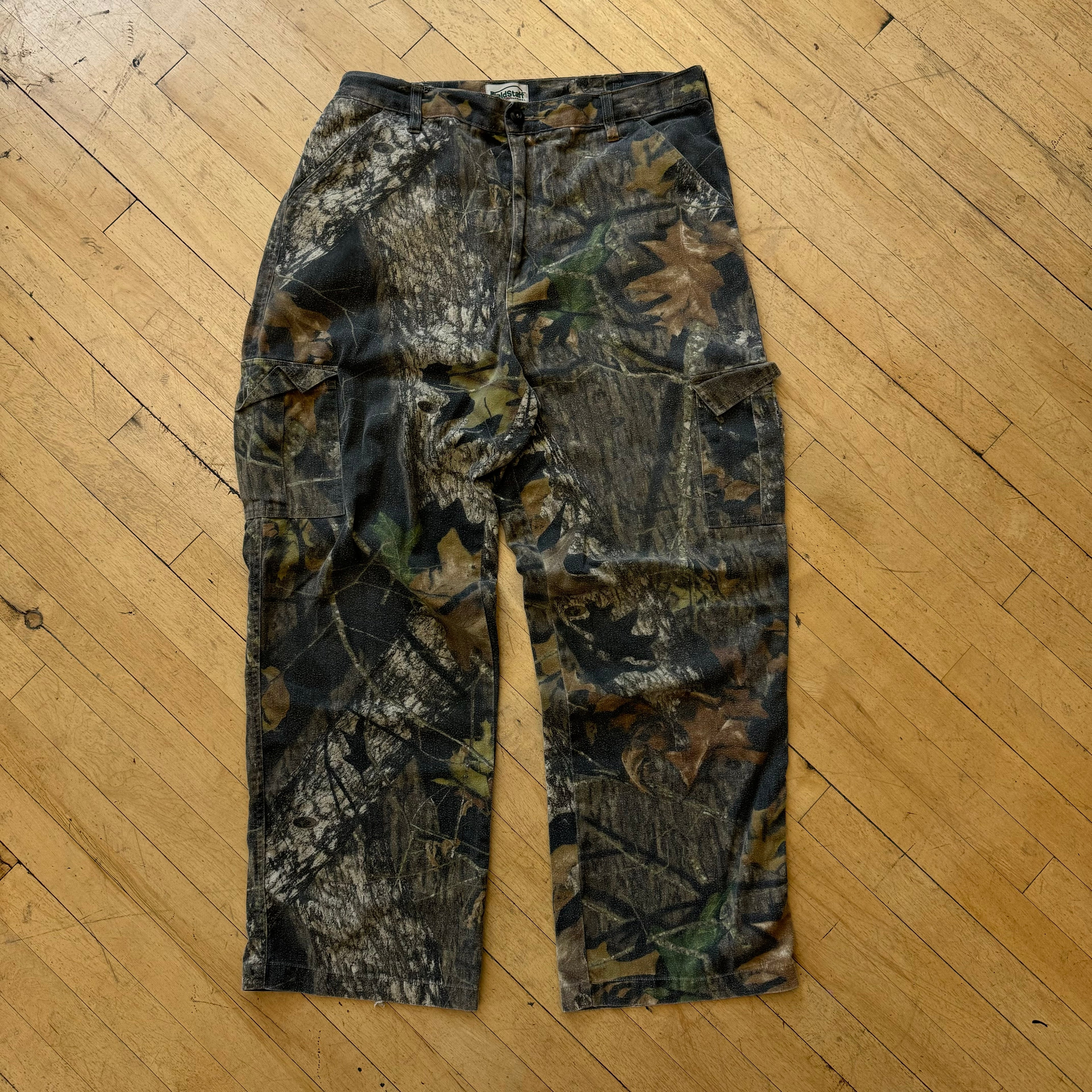 Vintage Camo FieldStaff Cargo Pants Sz 38
