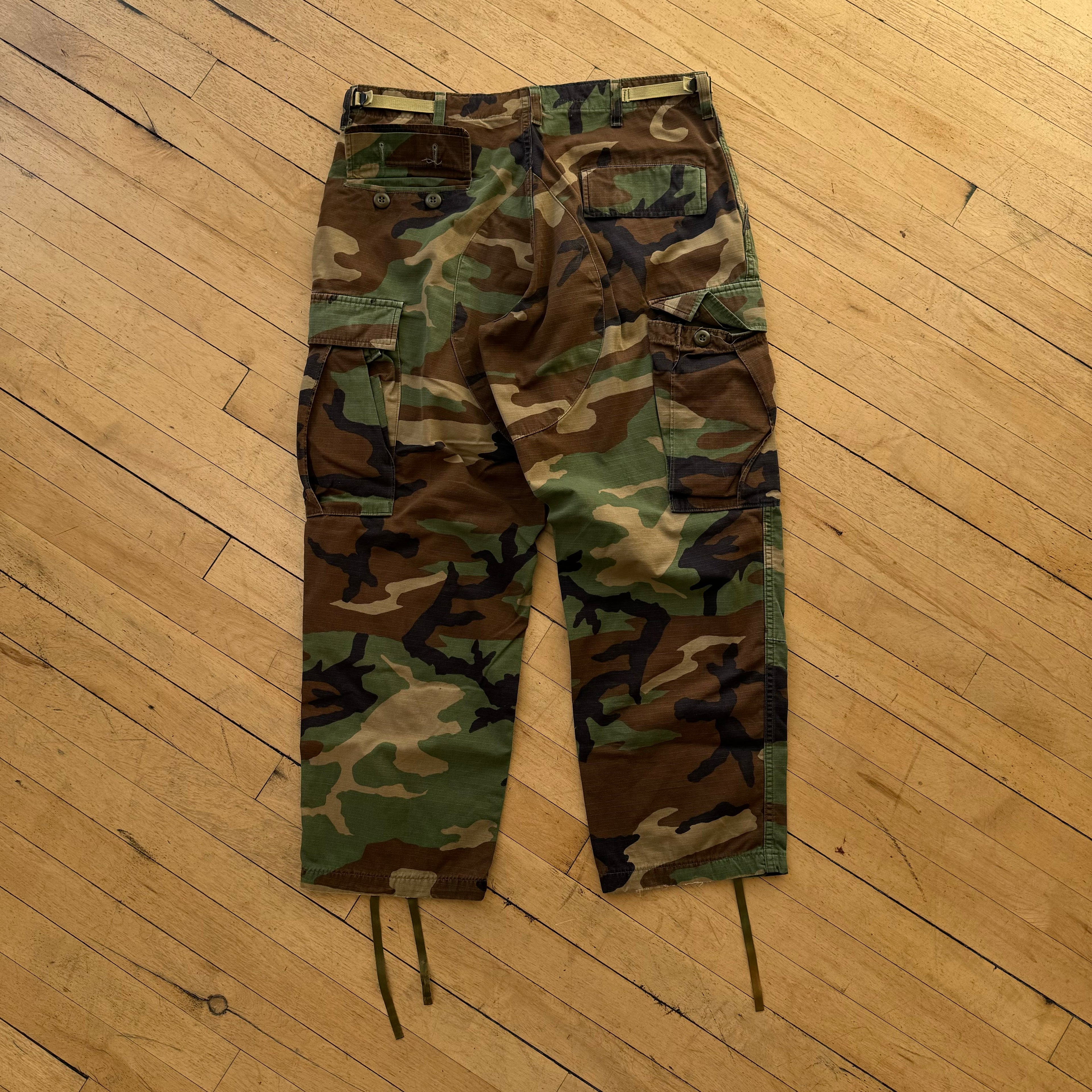 Vintage Army Camo Cargo Pants Sz 30x30