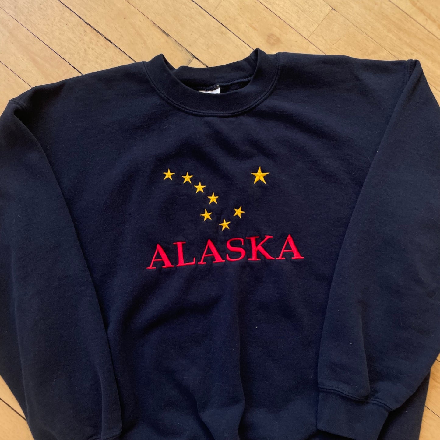 2000s Alaska Embroidered Crewneck Sz M