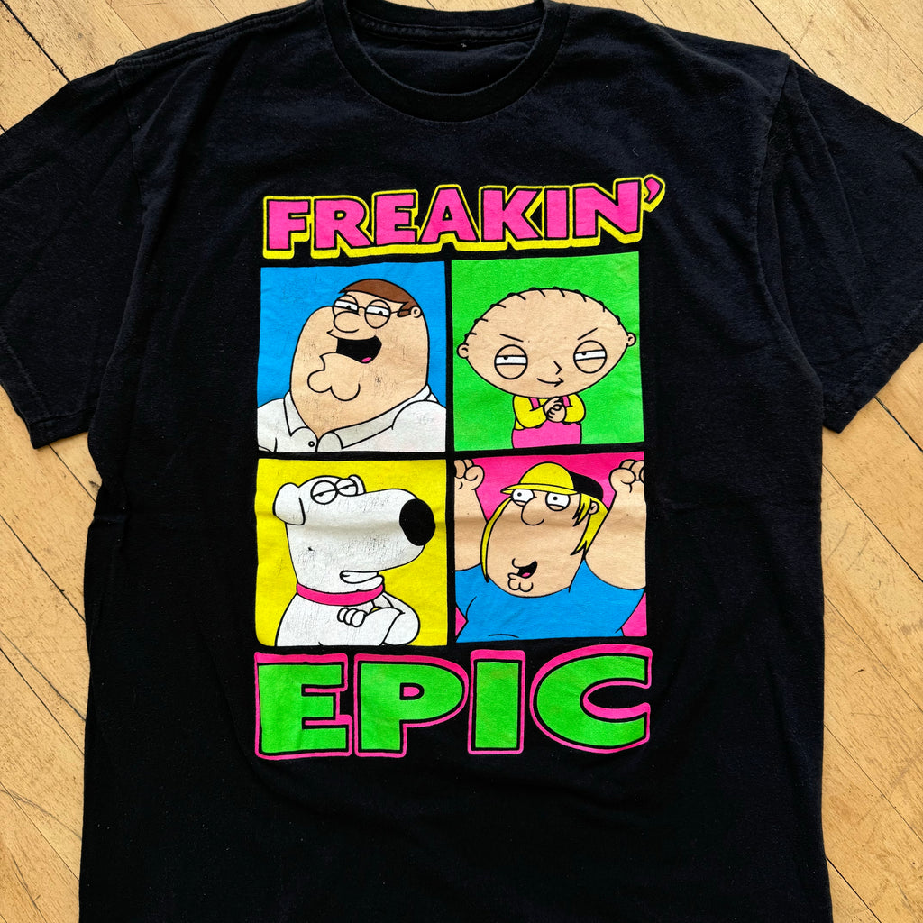 Y2K Freakin Epic Family Guy T-shirt Sz M