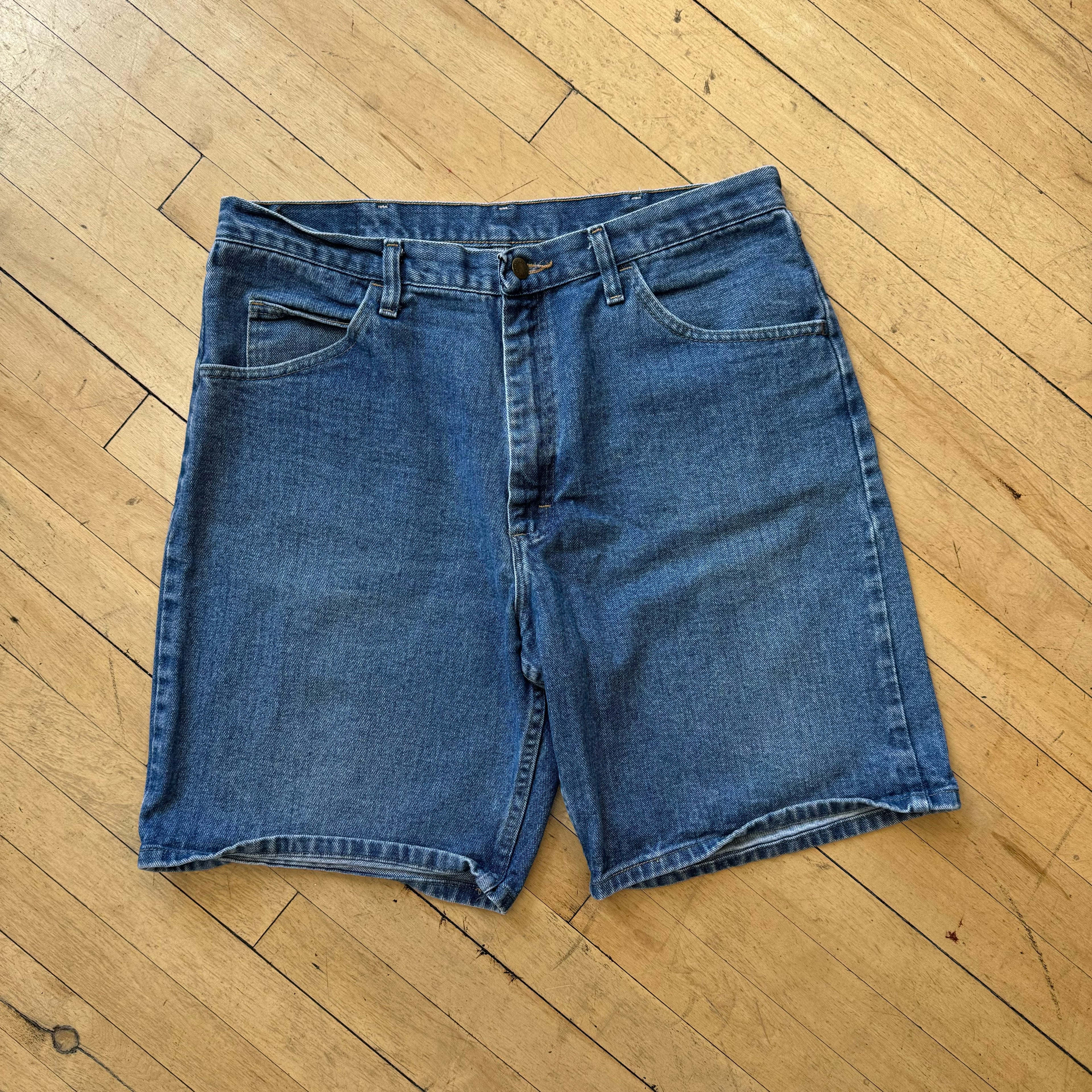 Vintage Wrangler Denim Jean Shorts Sz 36