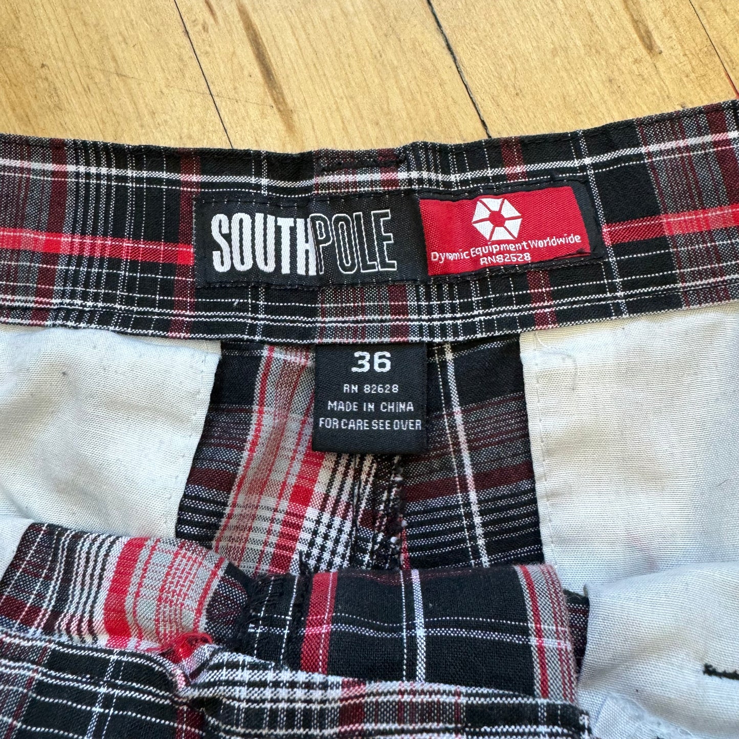 Vintage Y2K Plaid SouthPole Shorts Sz 36