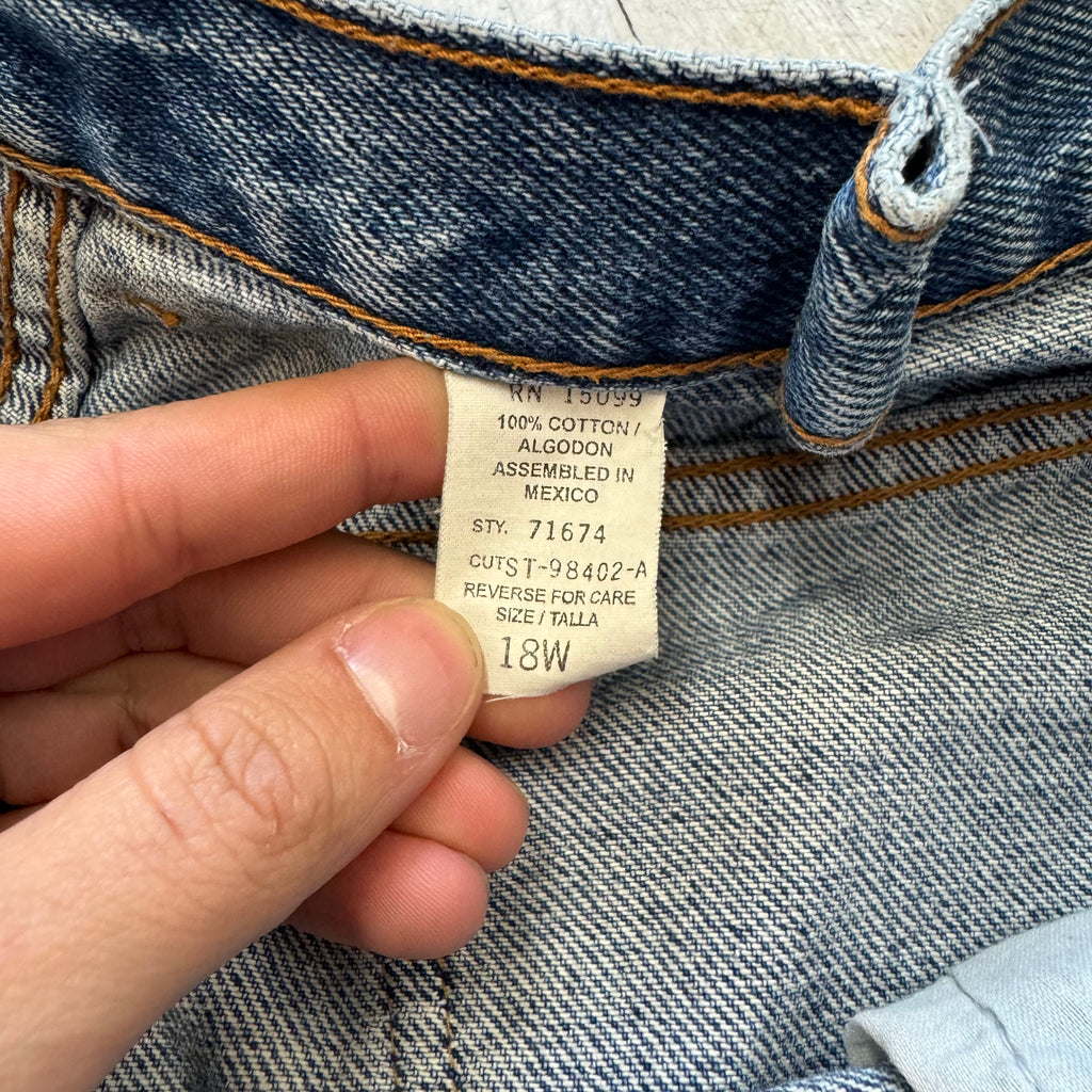 Vintage Women’s Denim Jean Shorts Sz 18