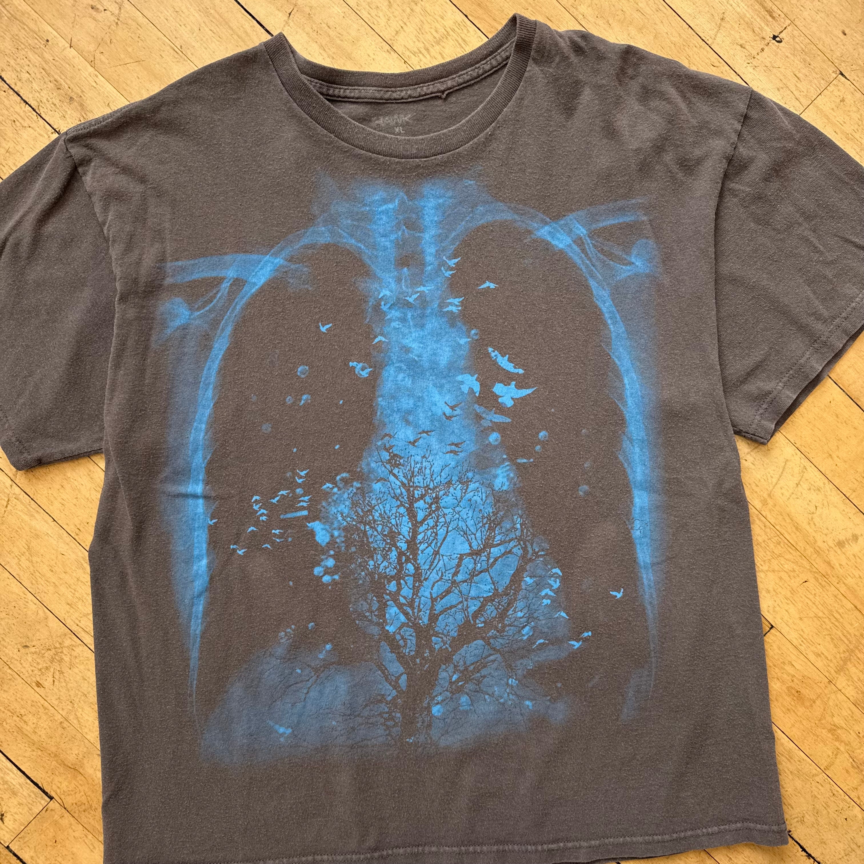 Y2K Hawk Heart T-shirt Sz M