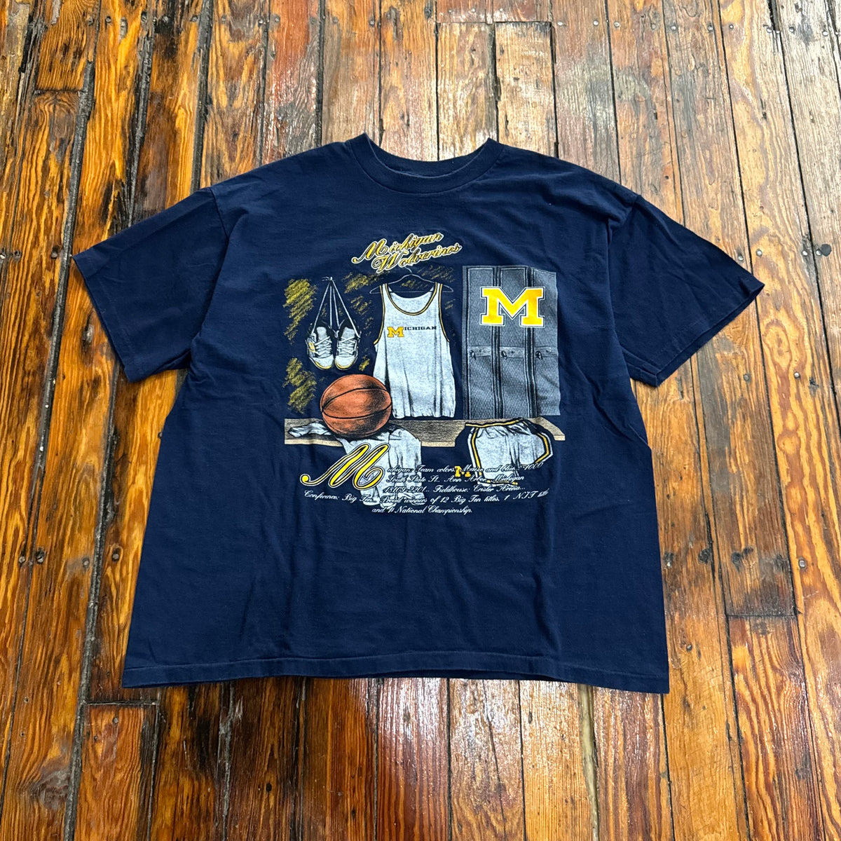 Vintage Michigan Wolverines Locker Nutmeg T-shirt Sz XL