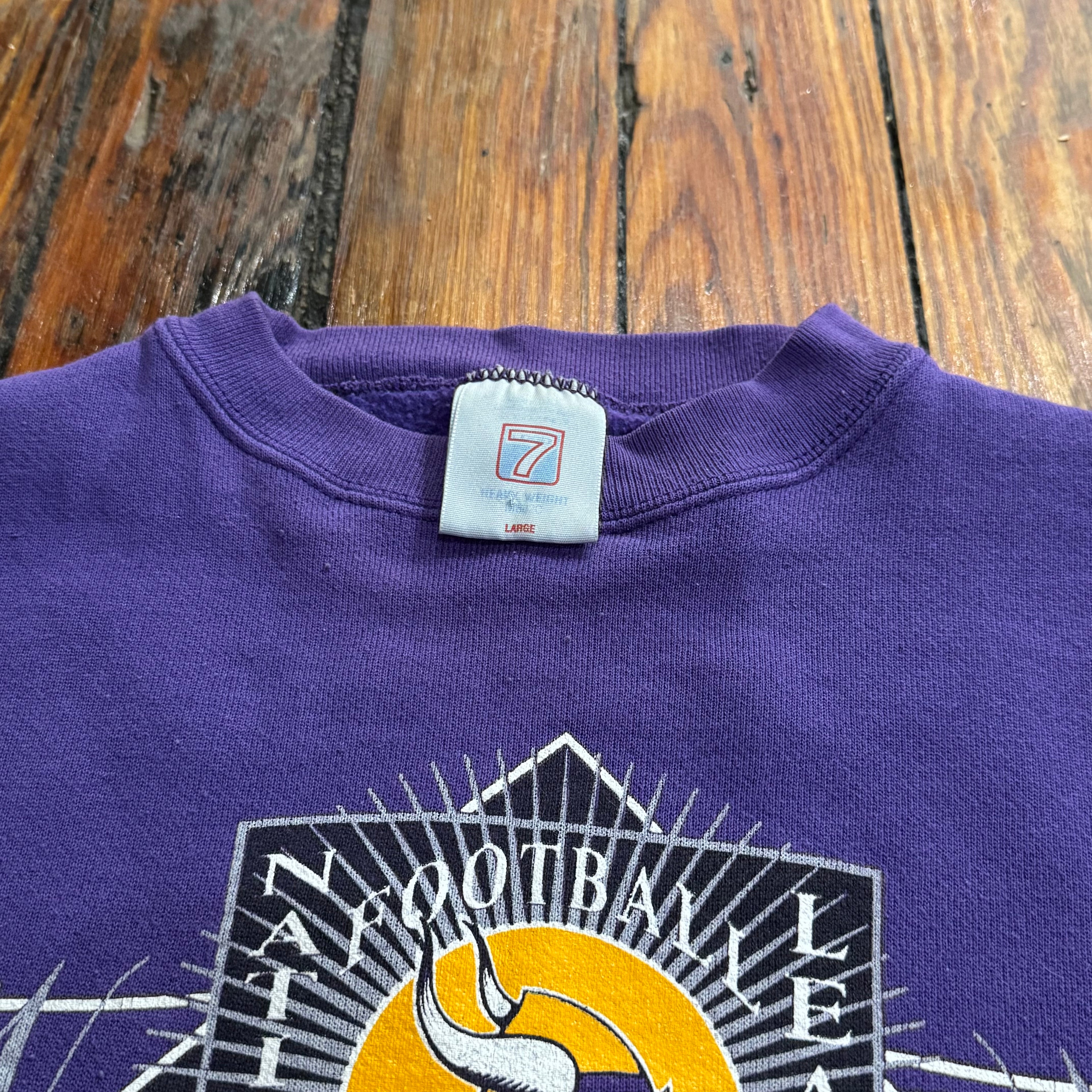 Vintage Logo 7 Minnesota Vikings Crewneck Sz L