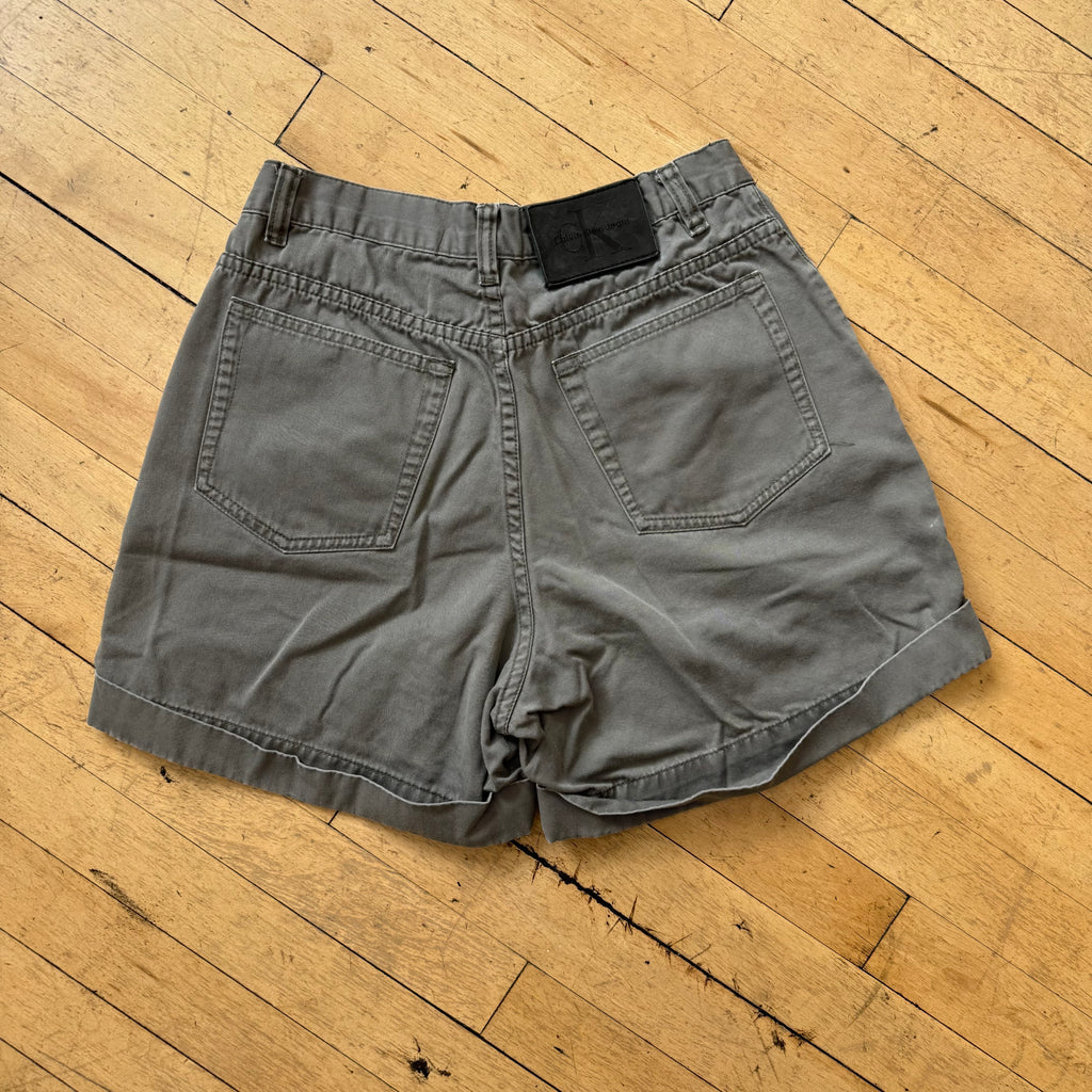 Vintage Women’s Calvin Klein Khaki Shorts Sz 8