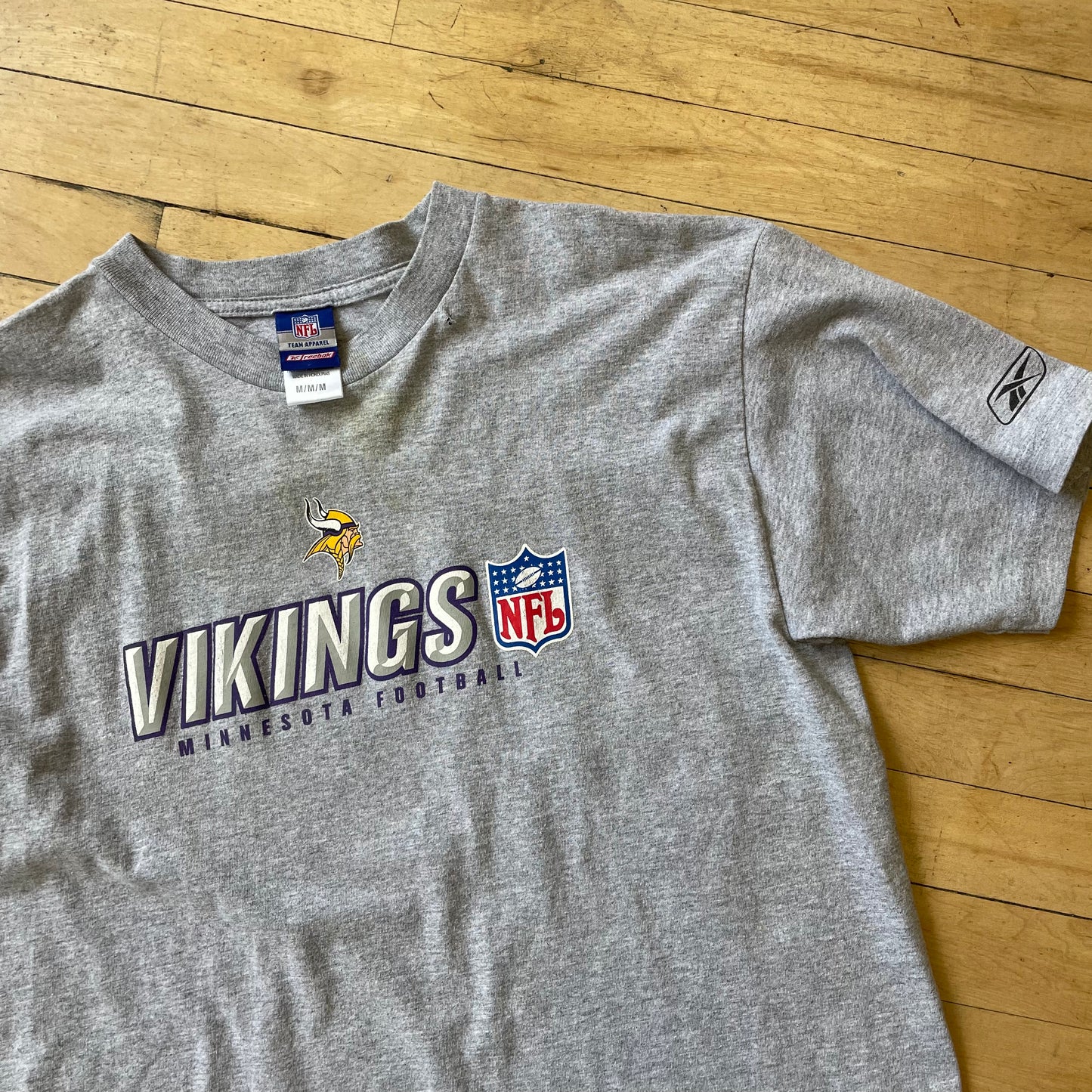 Reebok Vikings NFL SpellOut T-shirt Sz L