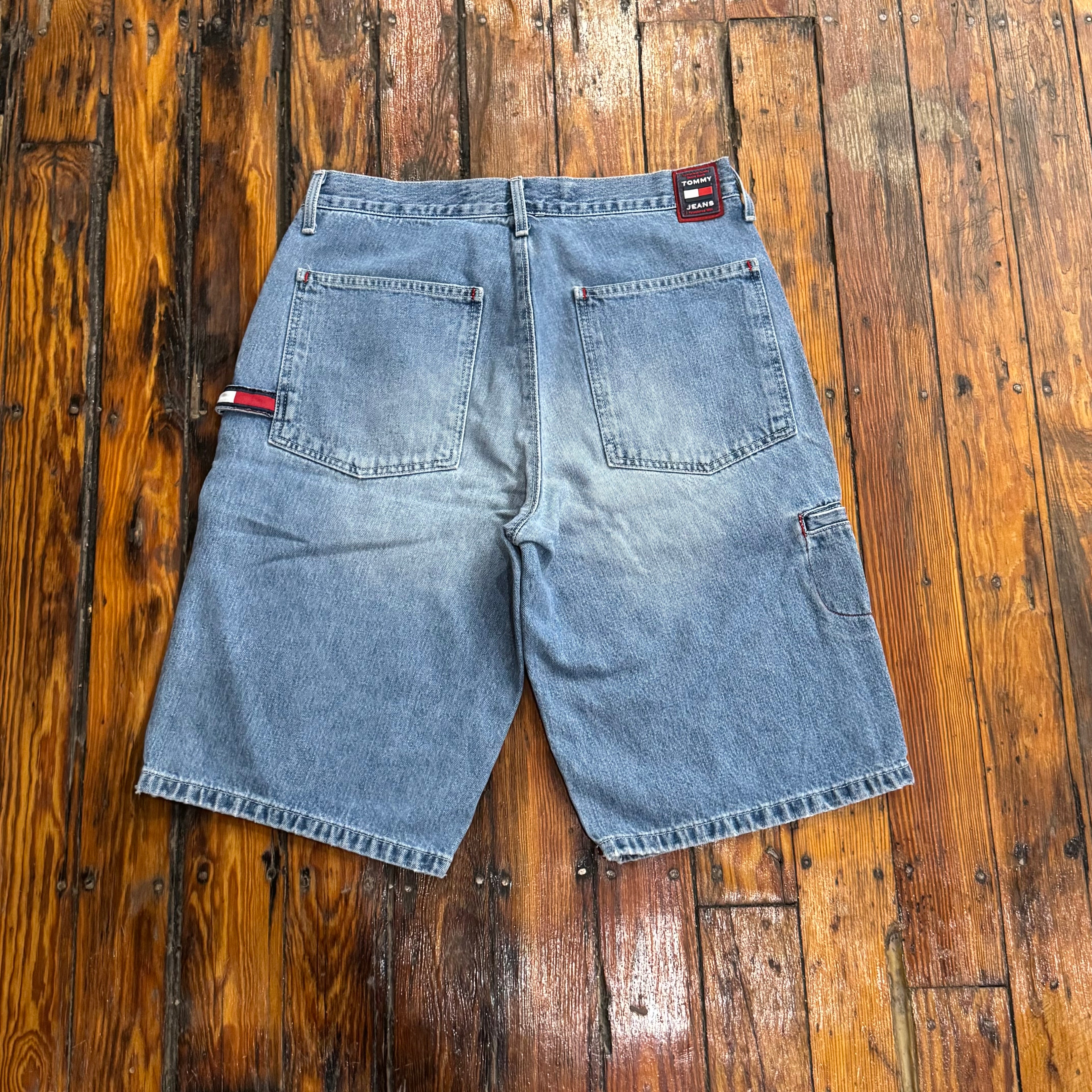 Vintage Baggy Tommy Hilfiger Denim Jean Shorts Sz 32