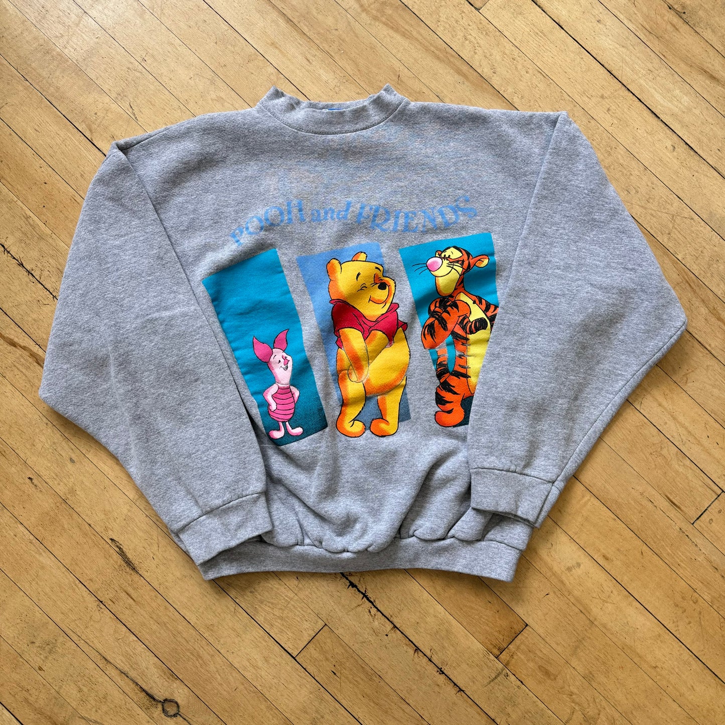 Vintage Pooh & Friends Disney CrewNeck Sz S