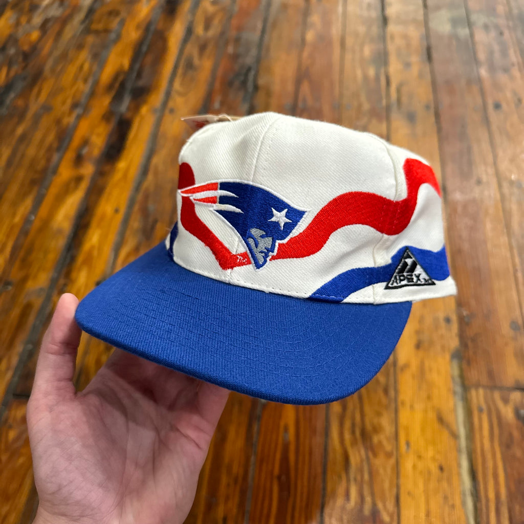 Vintage New England Patriots Ribbon Wave SnapBack (NEW)