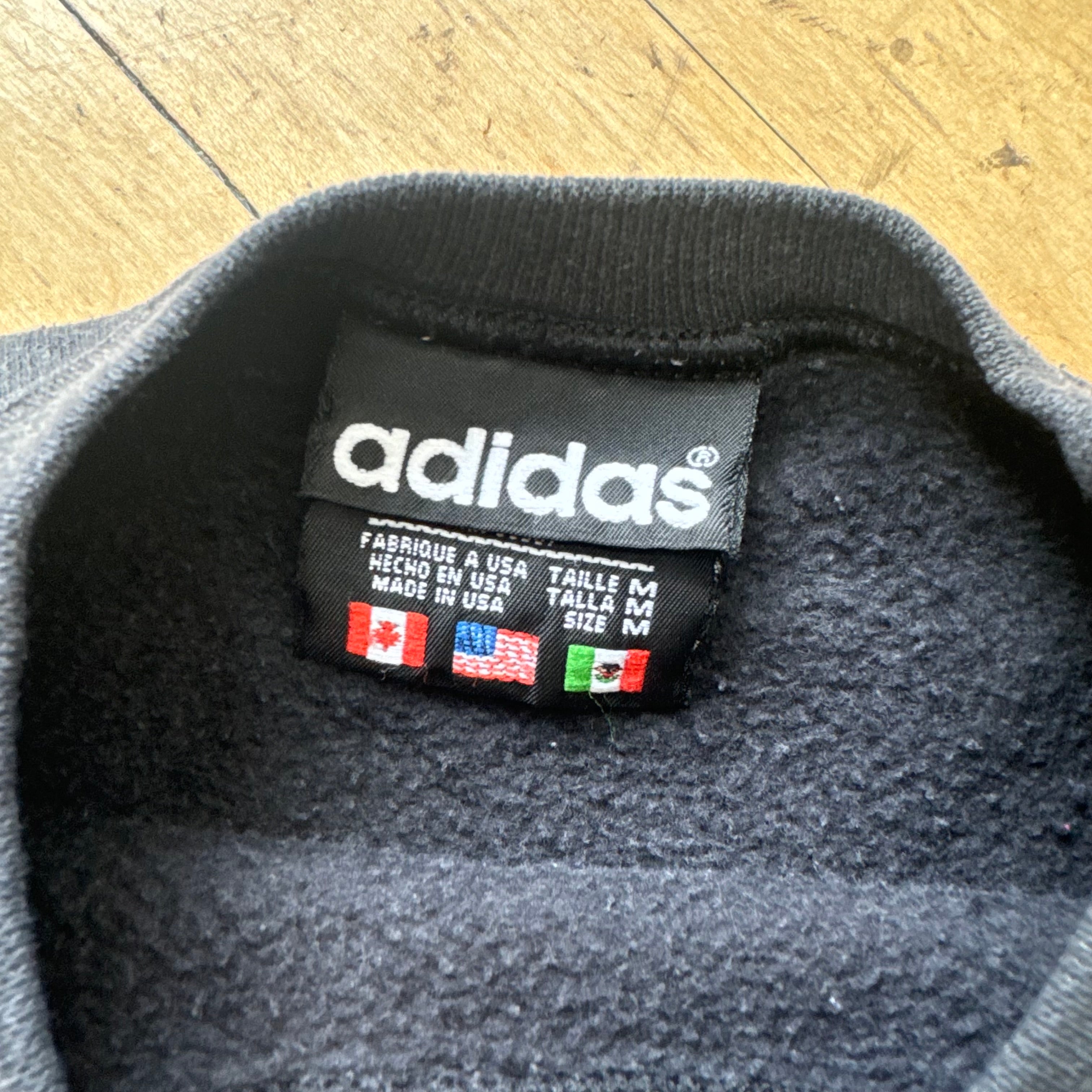Vintage Adidas CrewNeck Sz YTH M