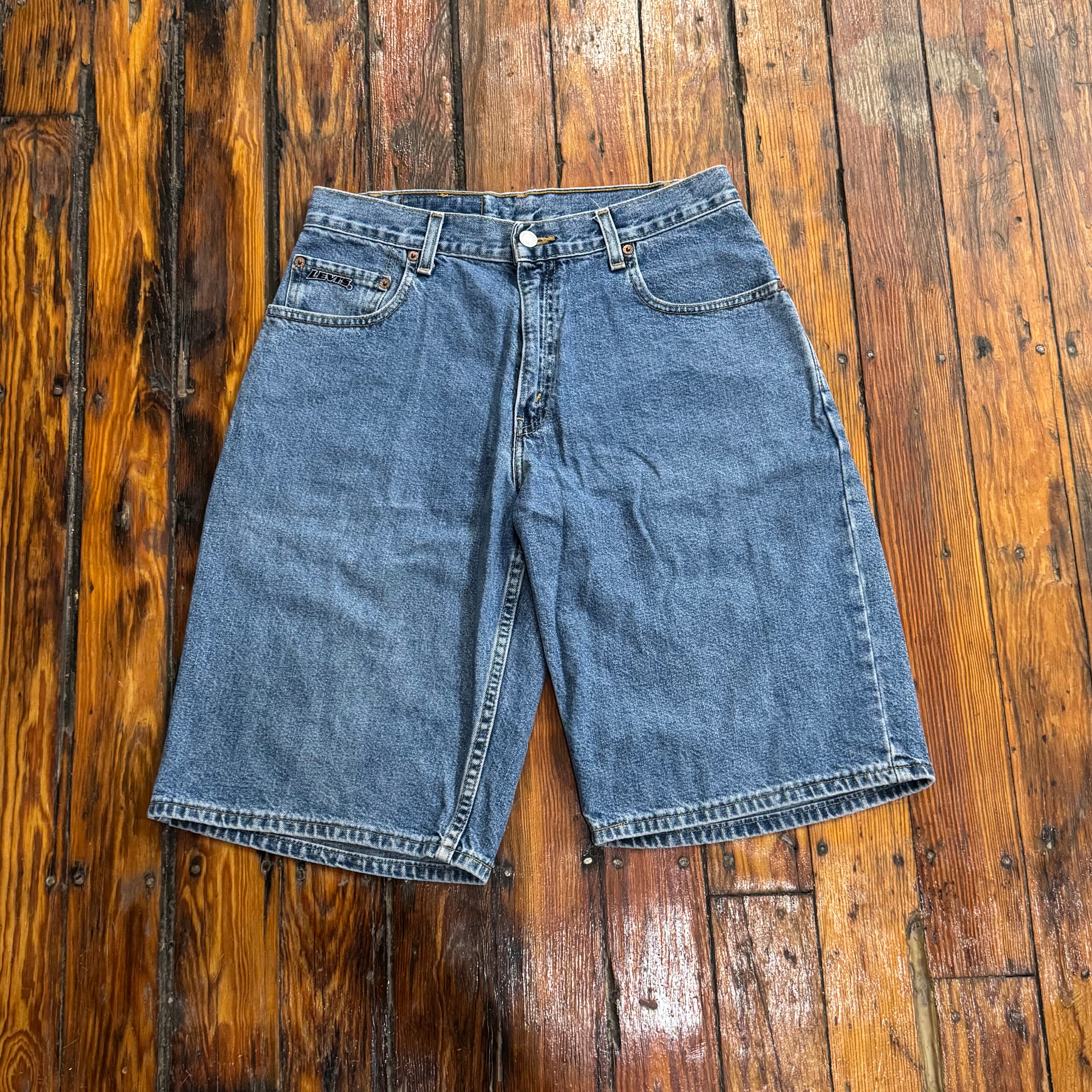 Vintage Levi’s Baggy Denim Jean Shorts Sz 30