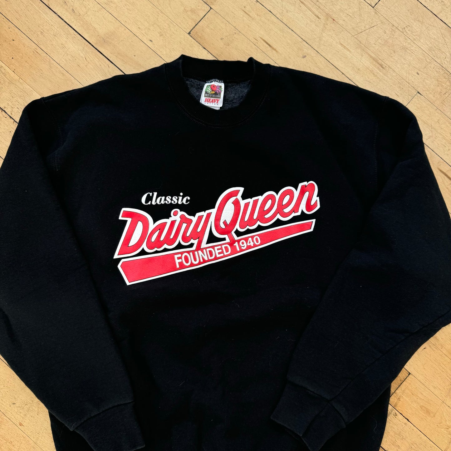 Vintage Dairy Queen SpellOut CrewNeck Sz L