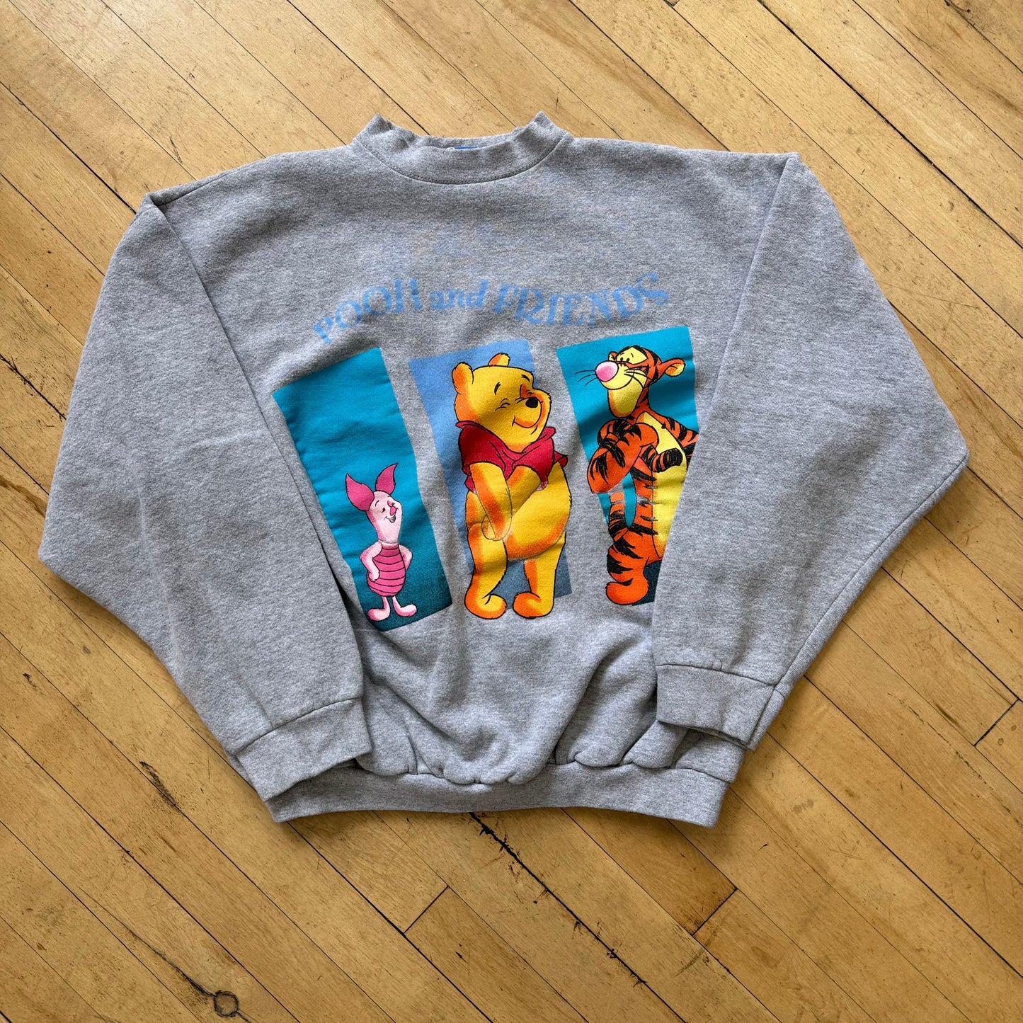 Vintage Pooh & Friends Disney CrewNeck Sz S