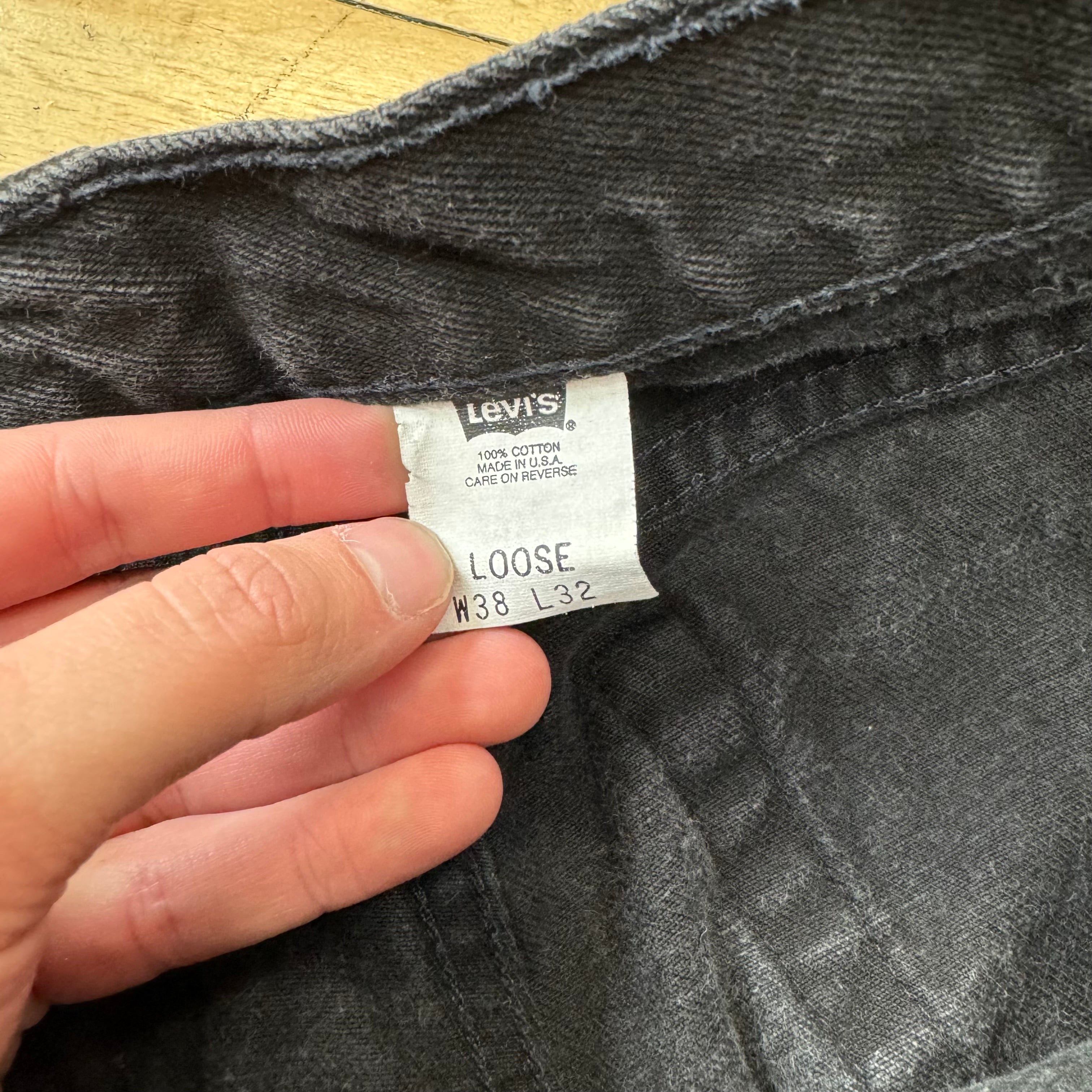 Vintage Levi’s Black Denim Jeans Sz 38x32