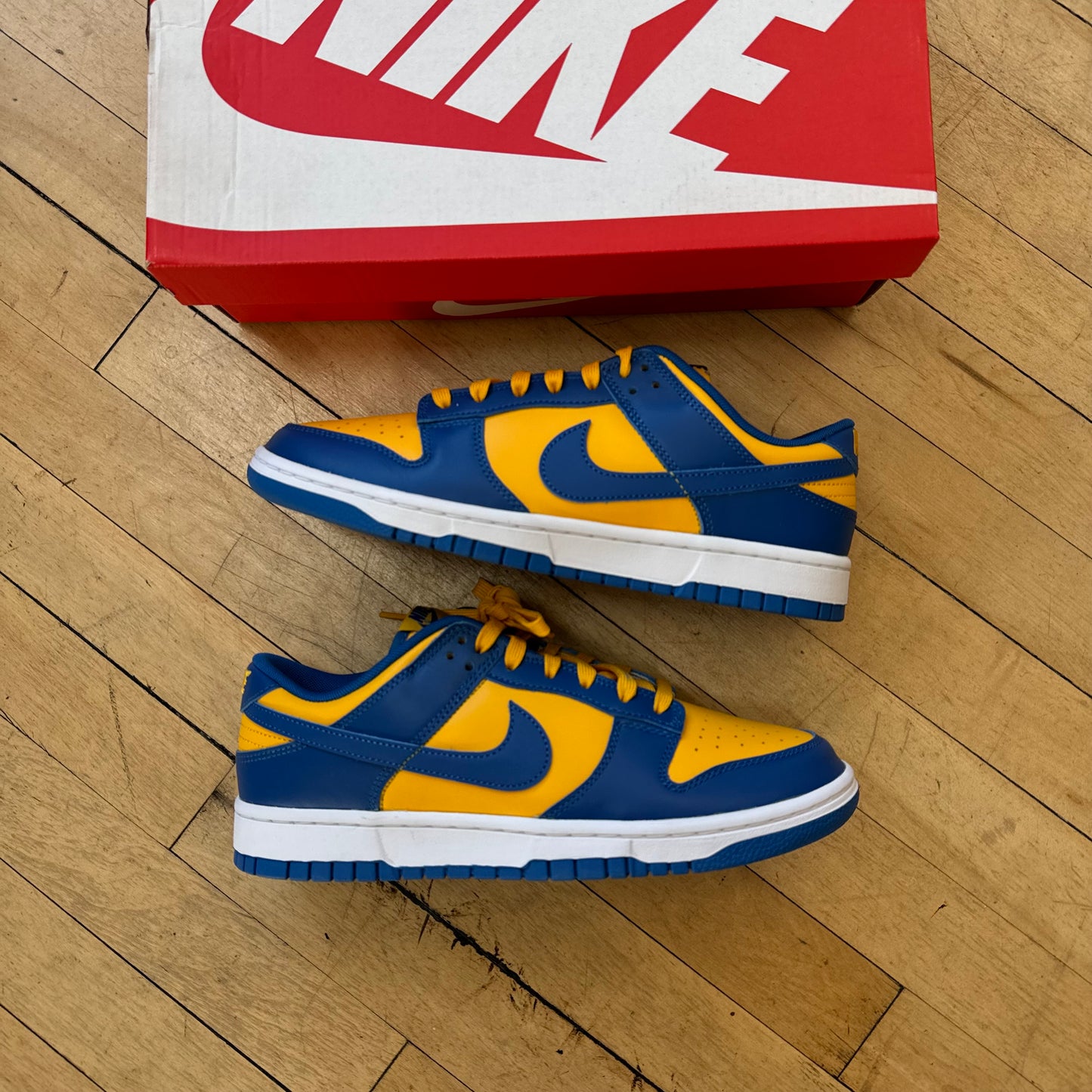 Nike Dunk Low UCLA Sz 9 (DS)