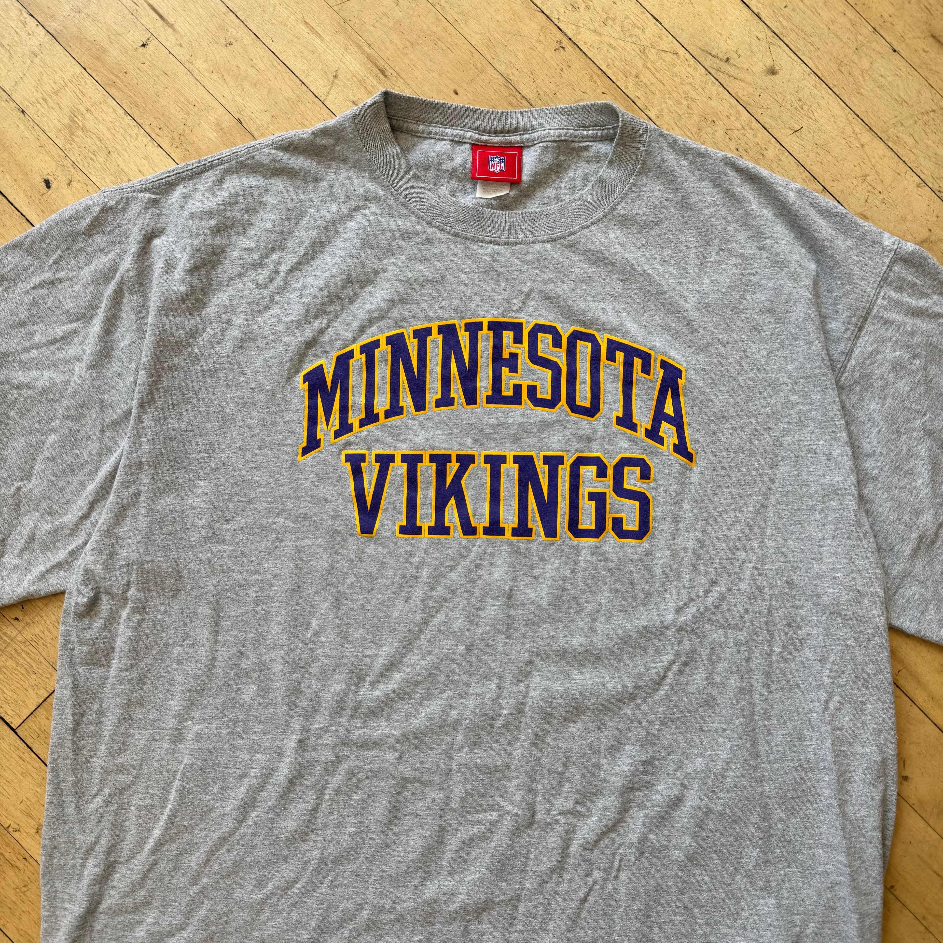 Vintage Minnesota Vikings SpellOut T-shirt Sz XXL