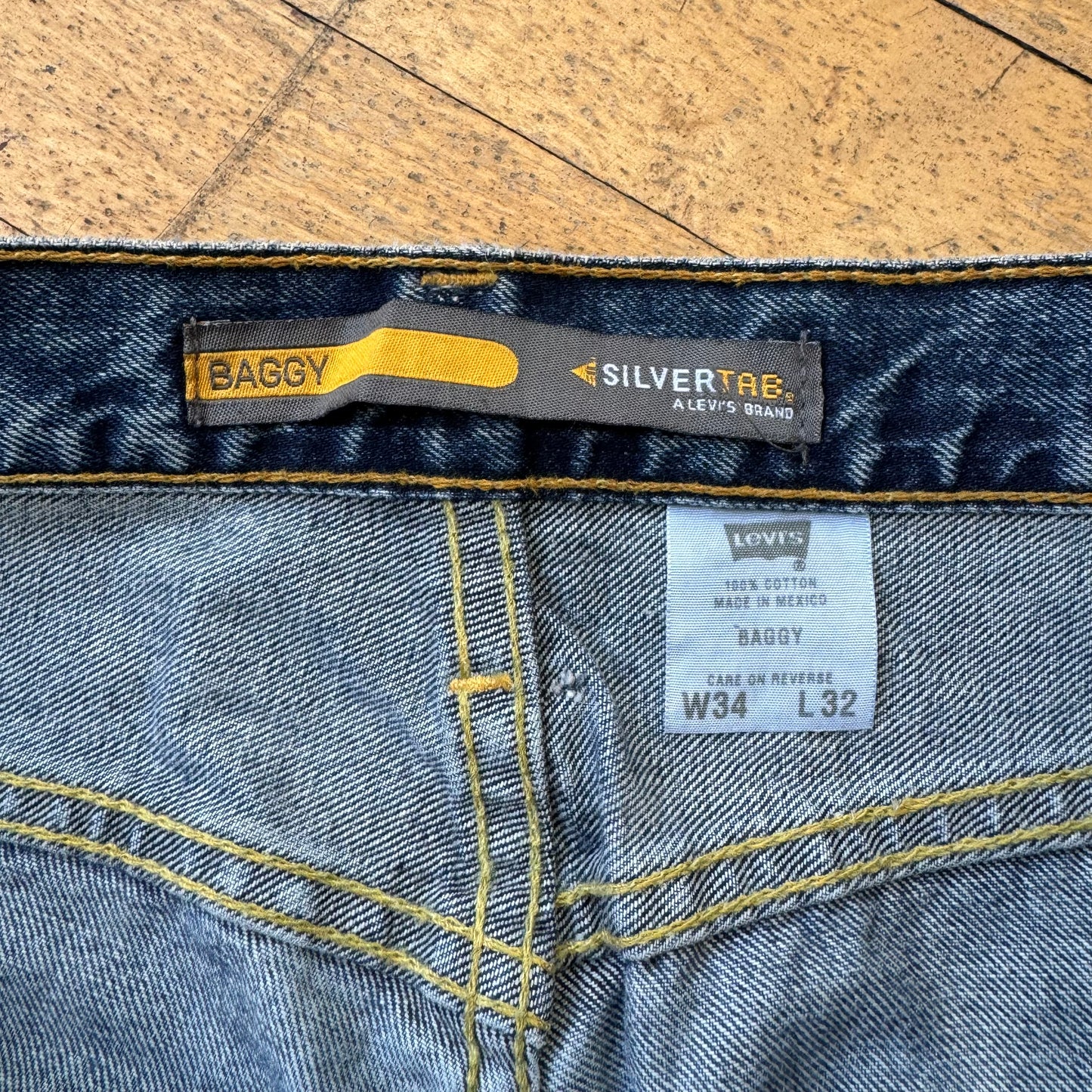 Vintage Levi Silvertab Baggy Denim Jeans Sz 34x32