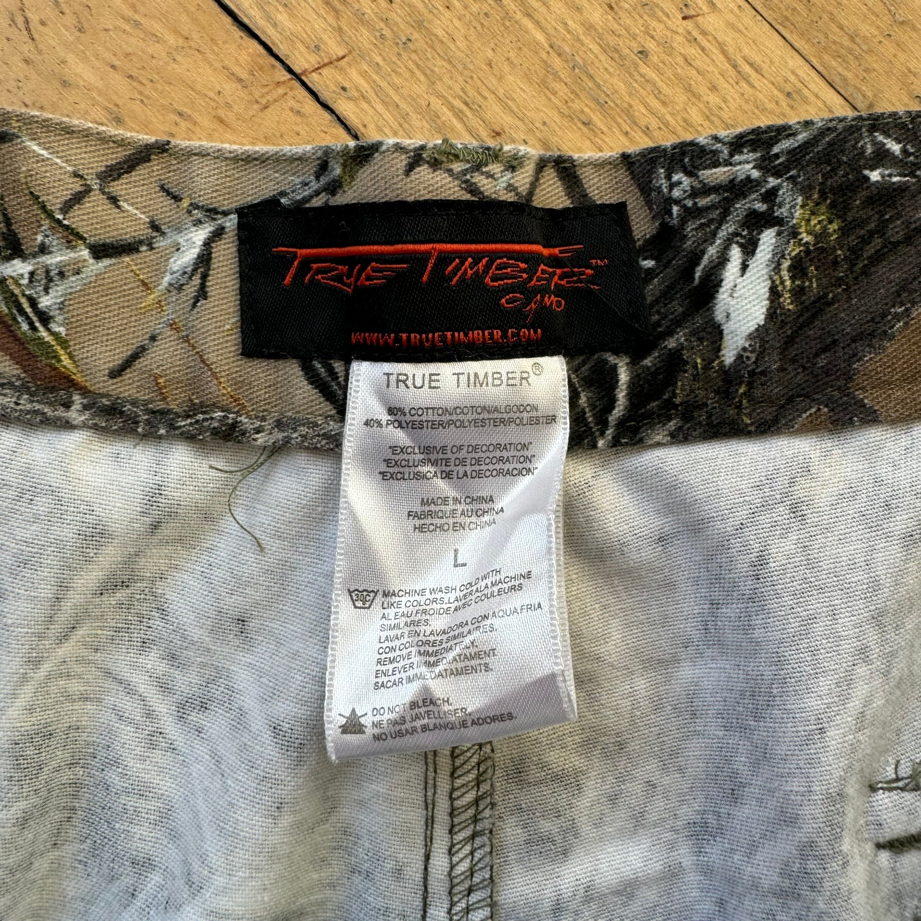 Vintage Reel Tree Camo cargo pants Sz L