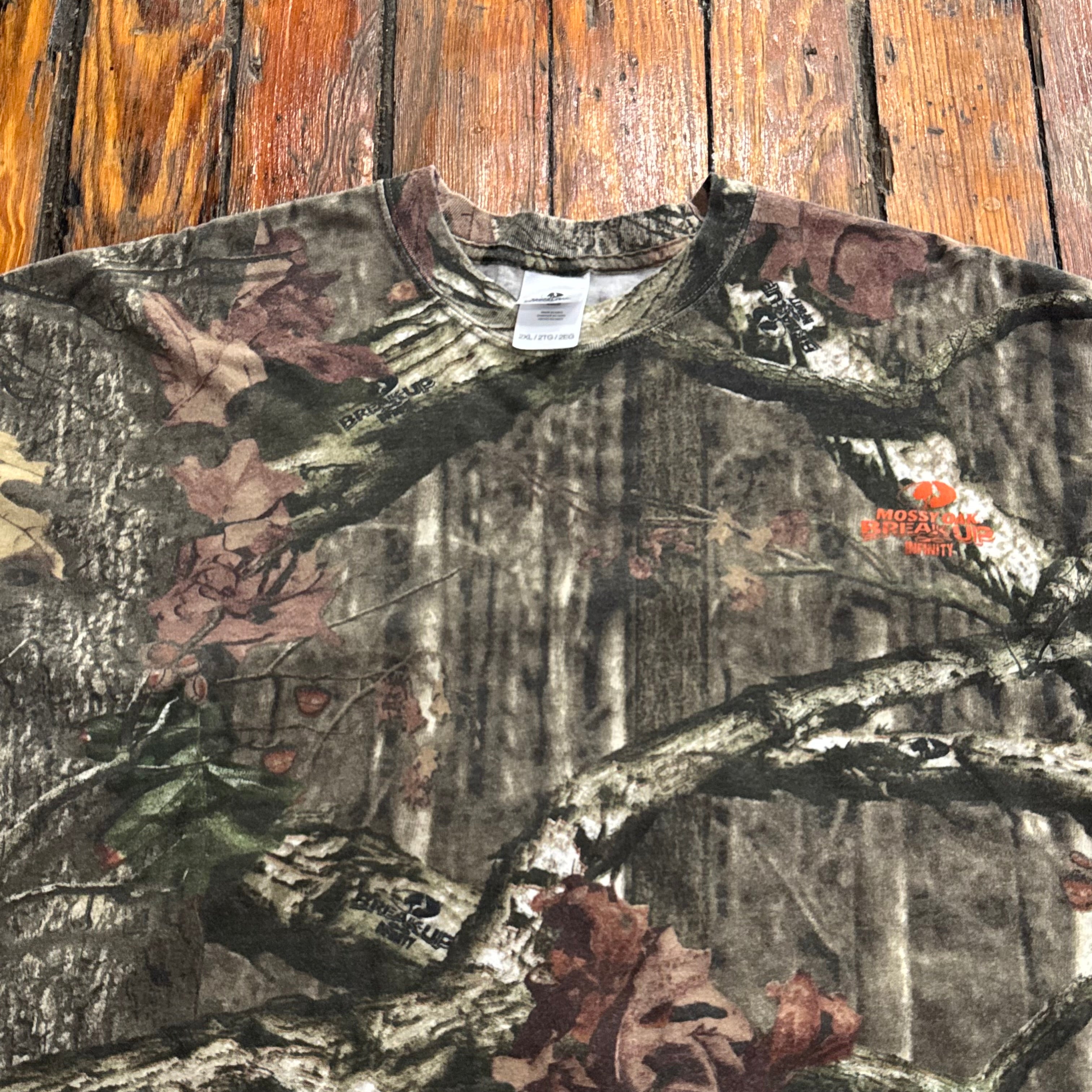00s Mossy Oak Camo T-Shirt Sz XL