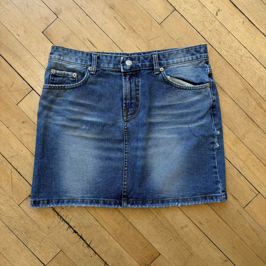 Y2K Woman’s Denim Jean Skirt Sz L