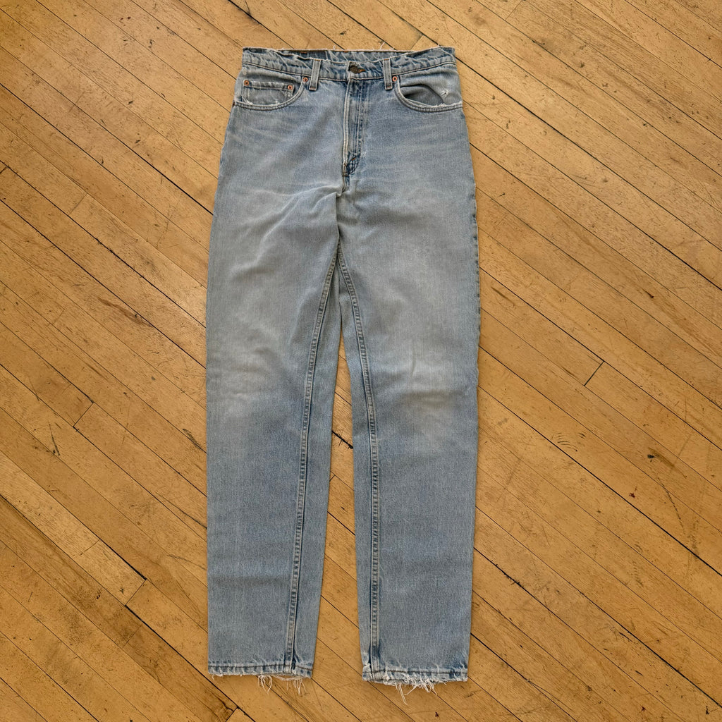 Vintage Levi 550 Light wash denim Jeans Sz 33x36