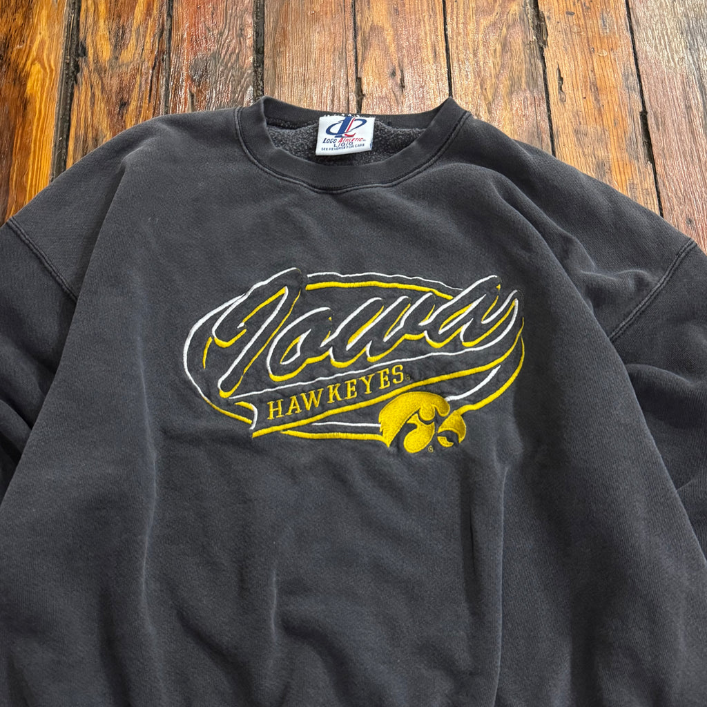 Vintage Faded Iowa Hawkeyes Crewneck Sz L