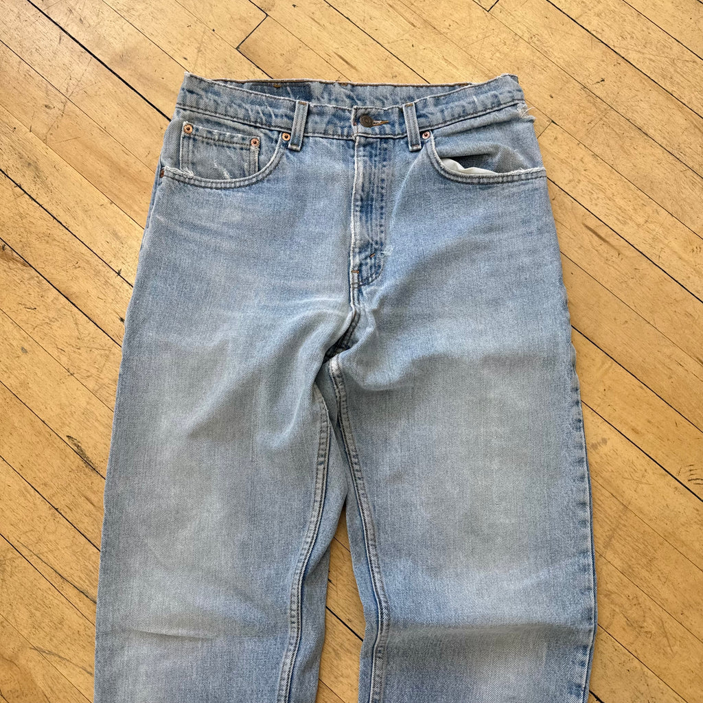 Vintage Levi 550 Light Wash Denim Jeans Sz 32x36