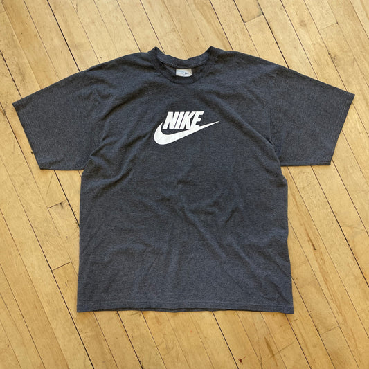 Vintage Big Logo Nike T-shirt Sz L