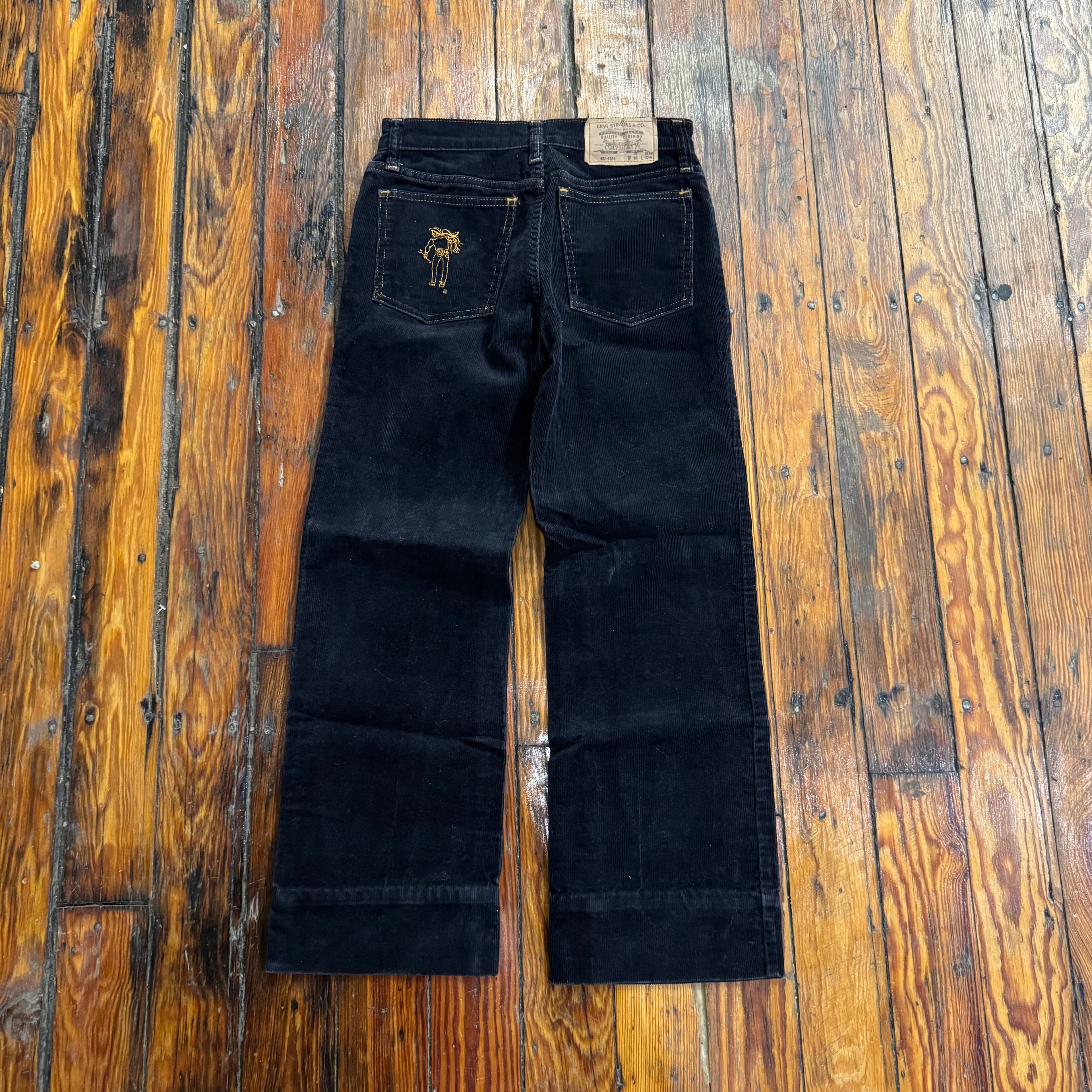 Vintage Levi’s Embroidered CowGirl Courdury Pants Sz 28