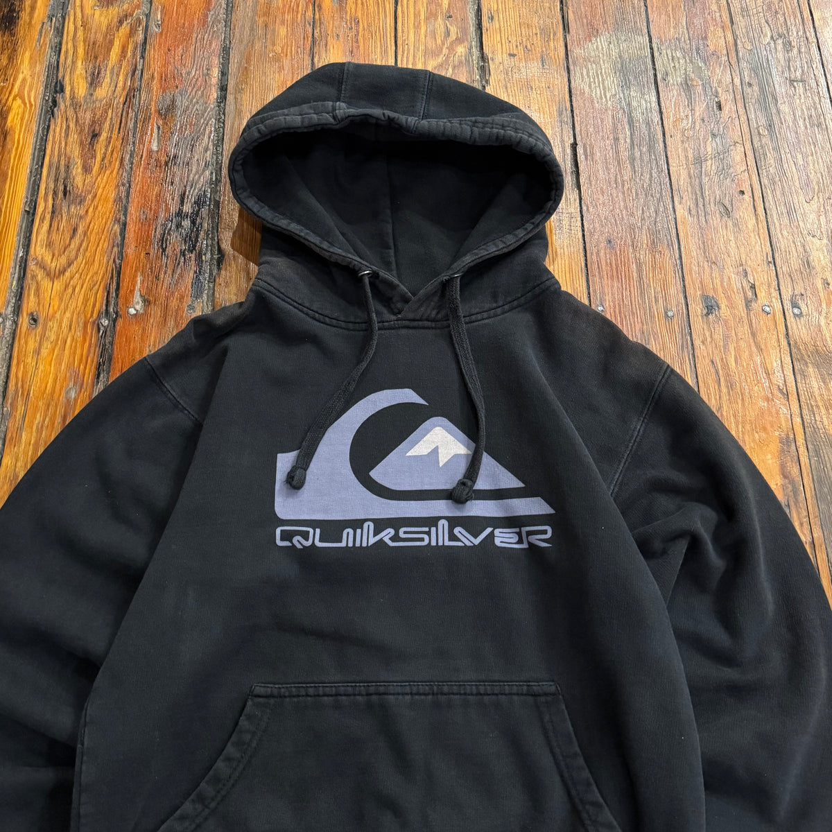Y2K QuickSilver Hoodie Sz M