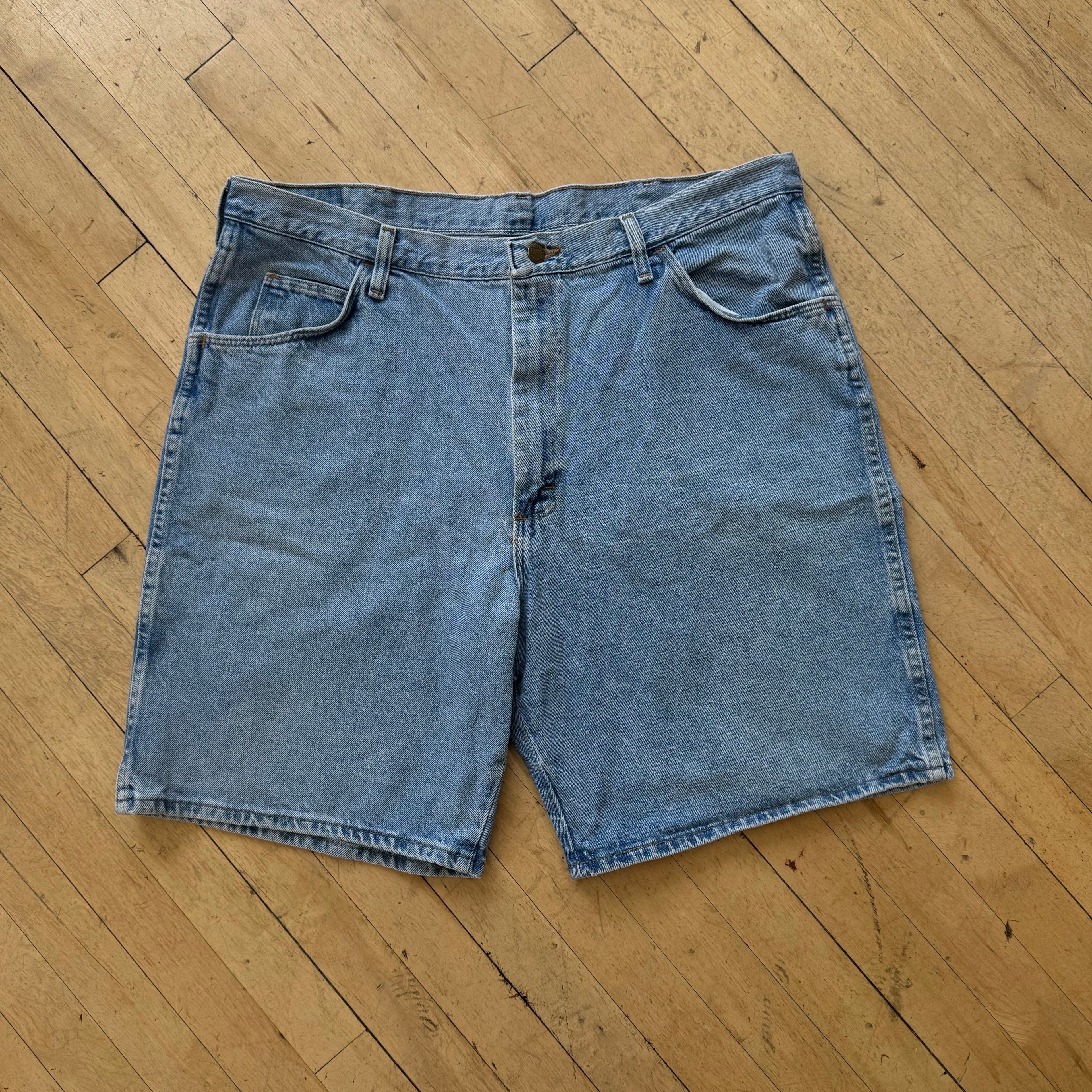 Vintage Wrangler Denim Jean Shorts Sz 40