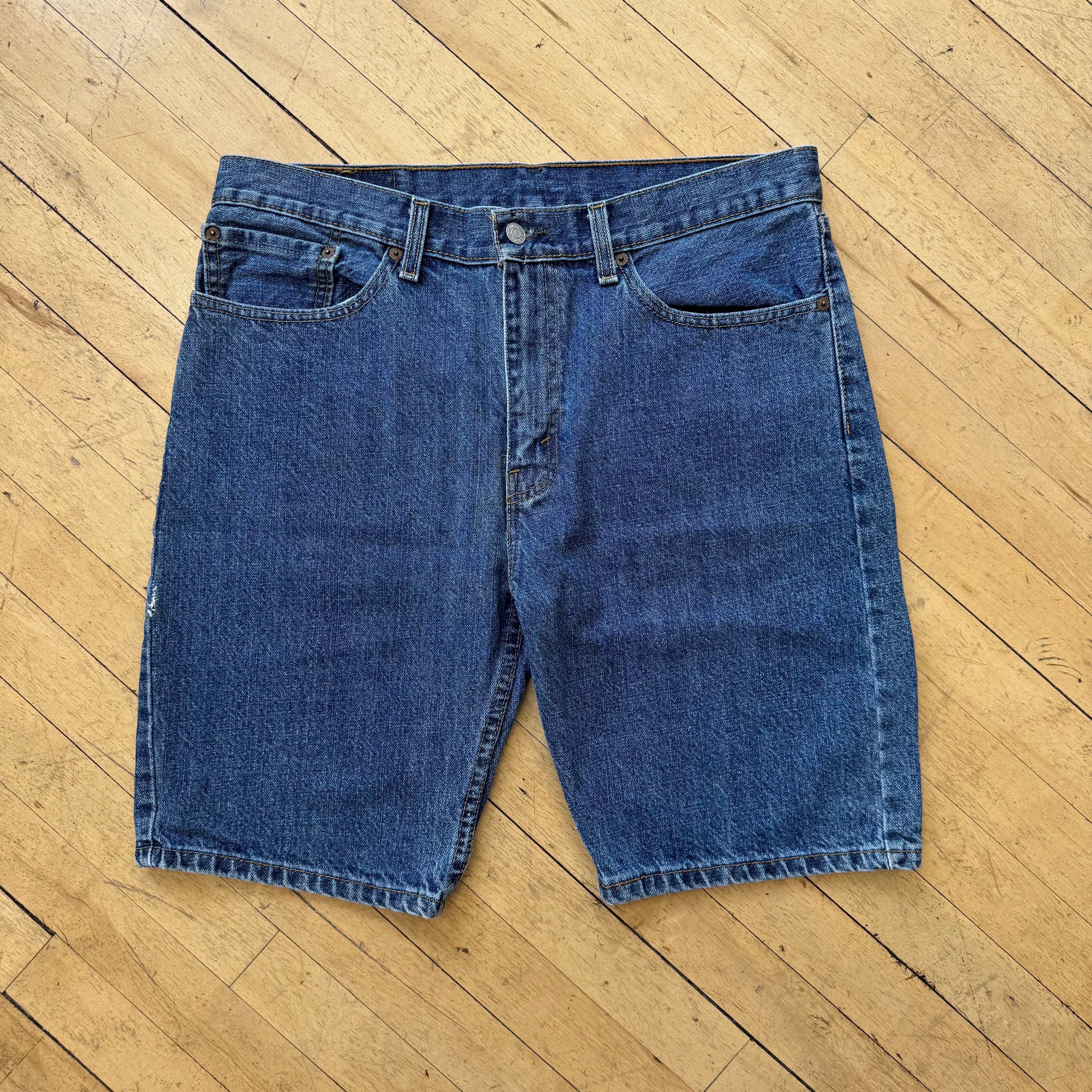 Vintage Levi 505 Denim Jean Shorts Sz 34