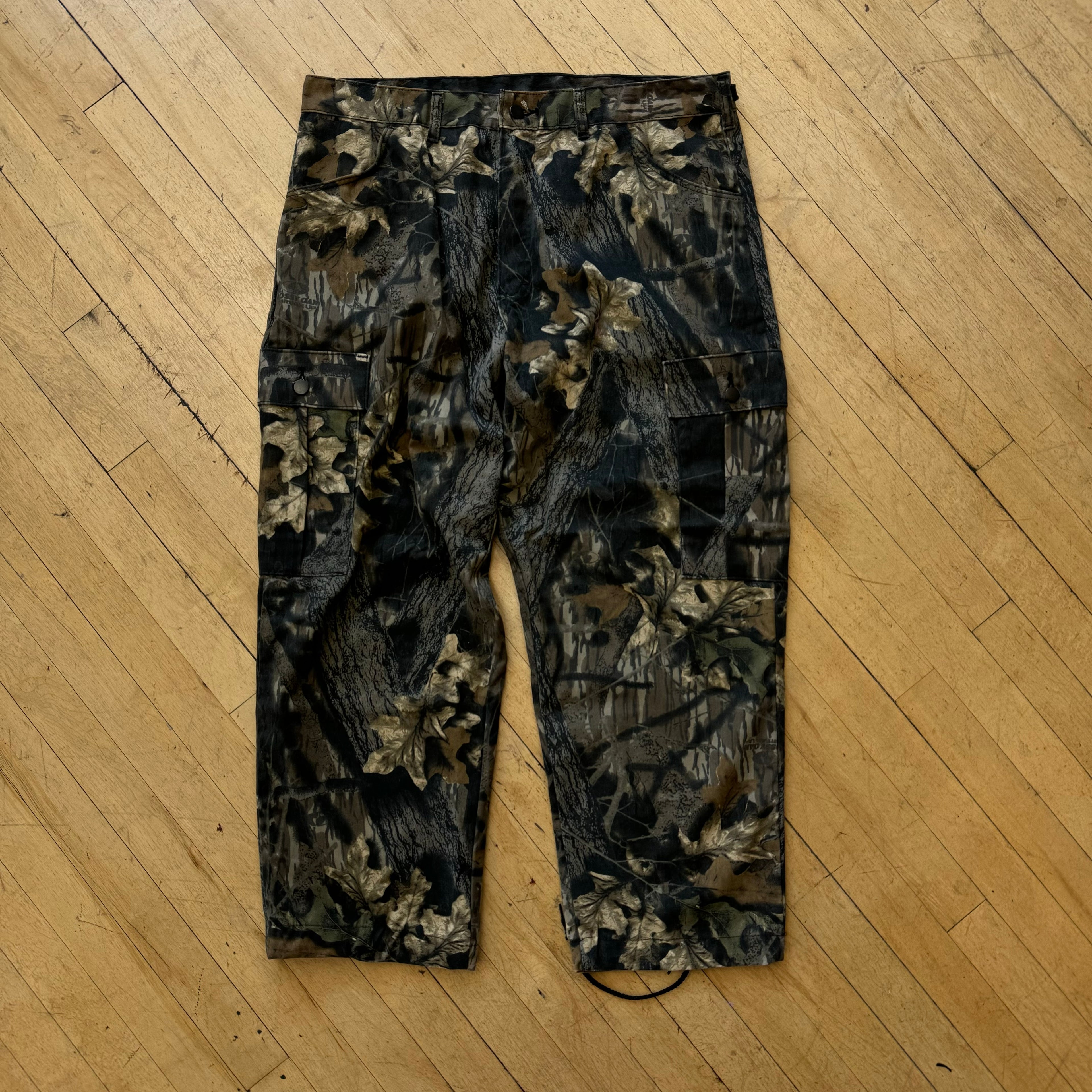 Vintage Wolf Mountain Camo Cargo Pants Sz 38