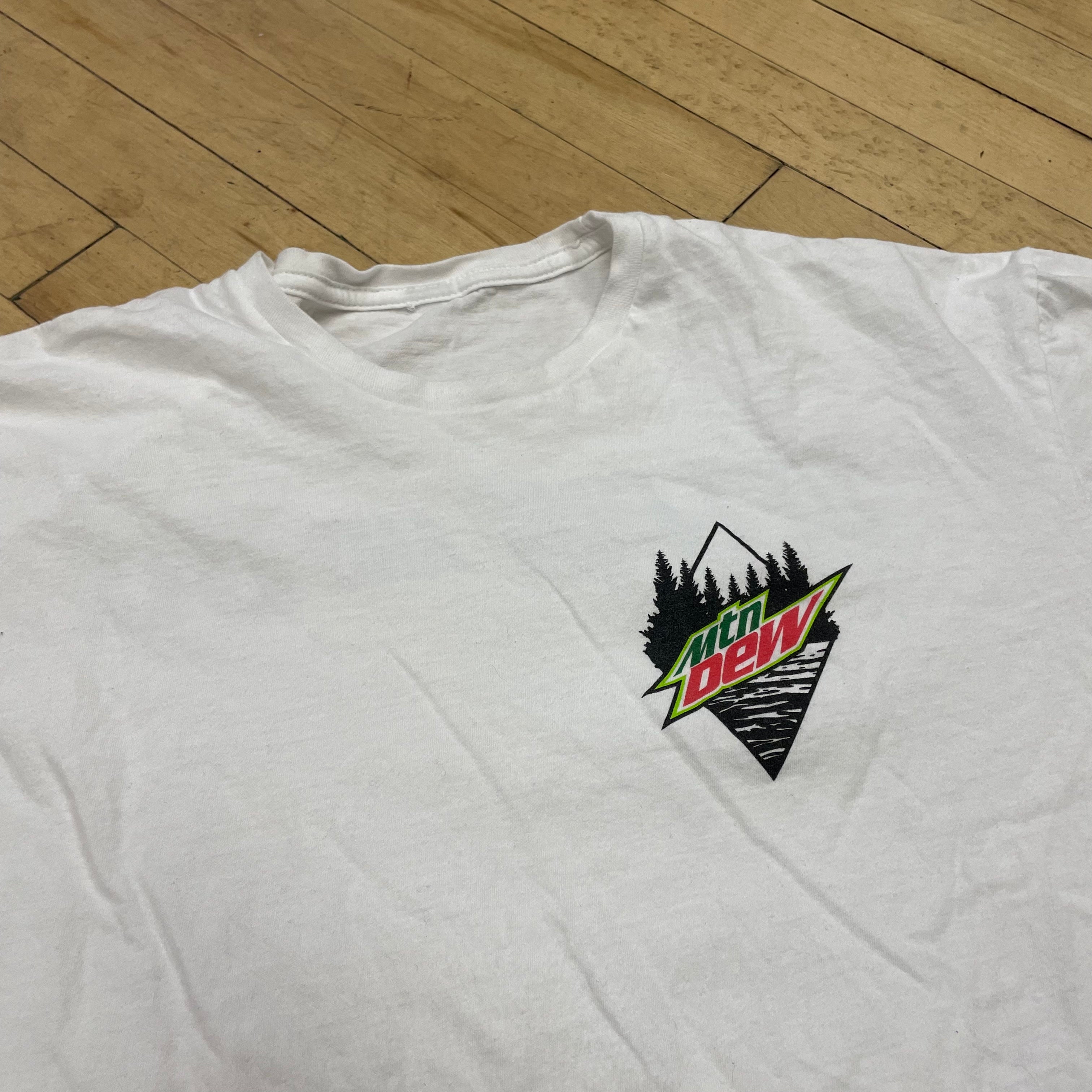 2000s MT. Dew Get out and Do T-shirt Sz L