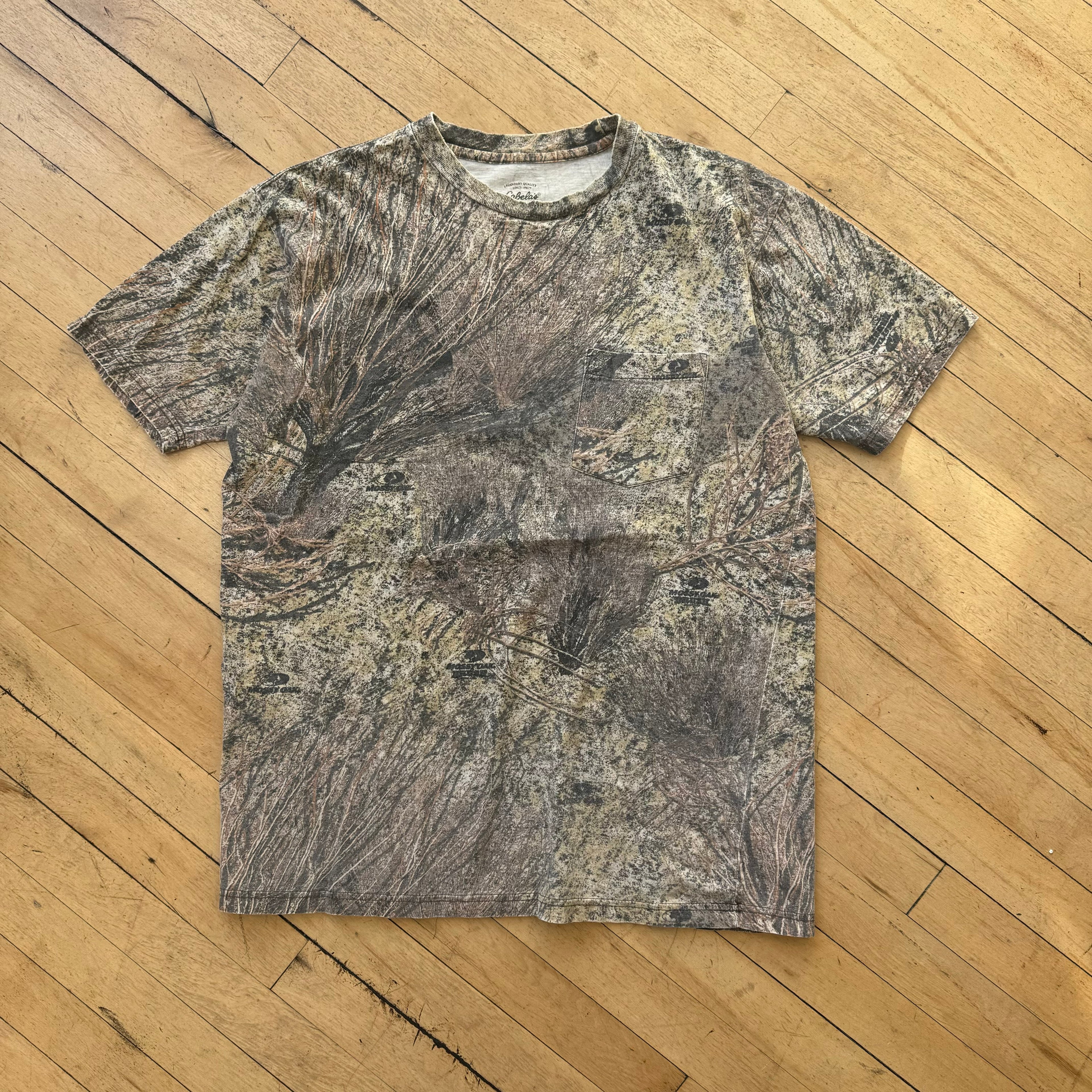 Vntg Light Camo Cabelas T-shirt Sz L
