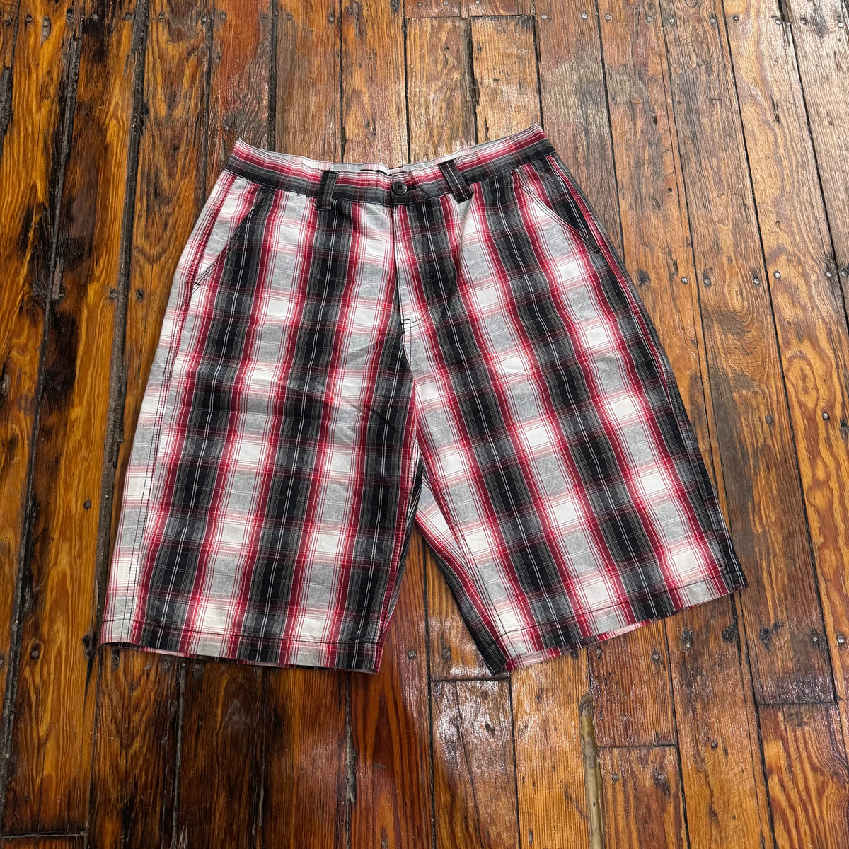 Y2K Plaid South Pole Khaki Shorts Sz 34