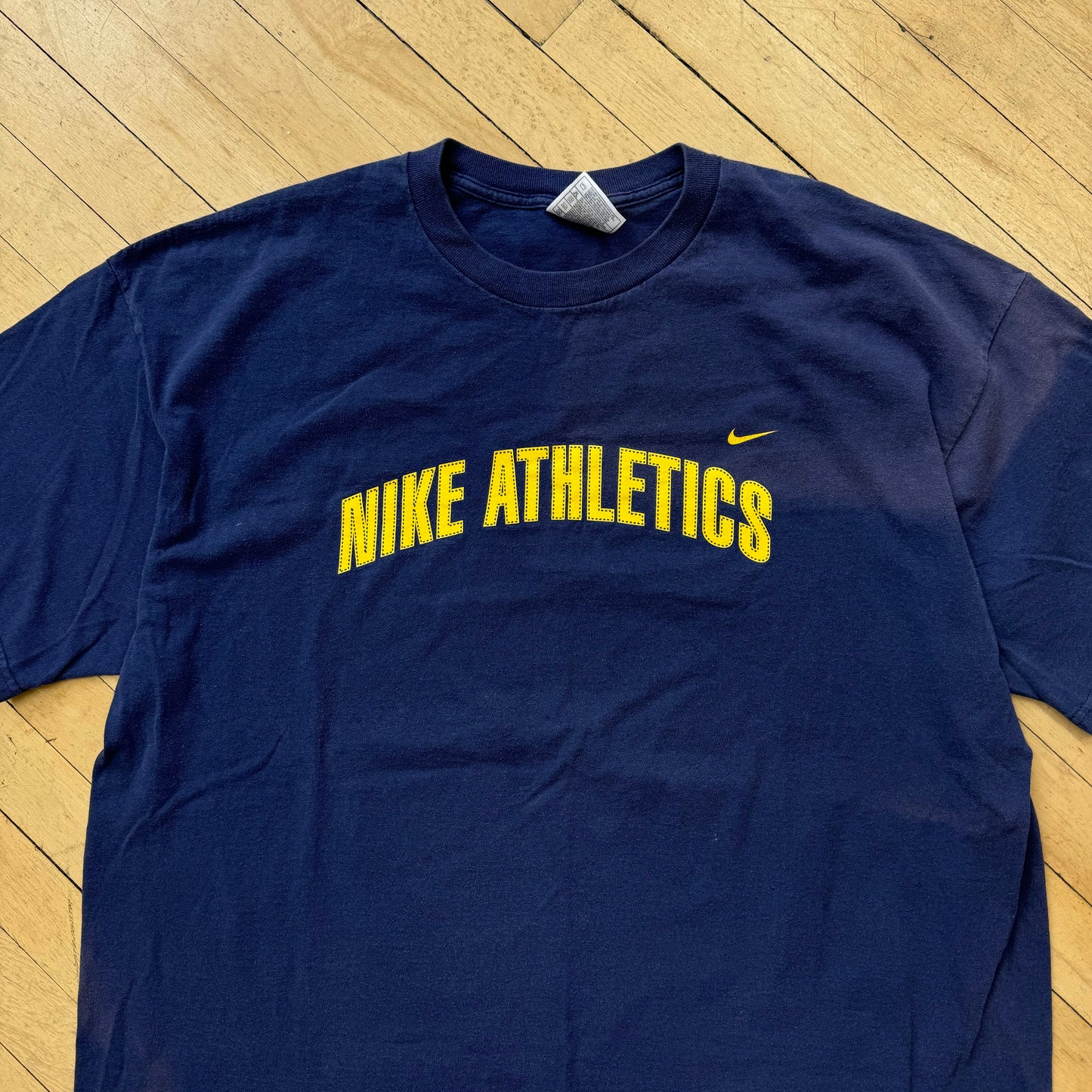 Vintage Nike Athletics T-shirt Sz XL