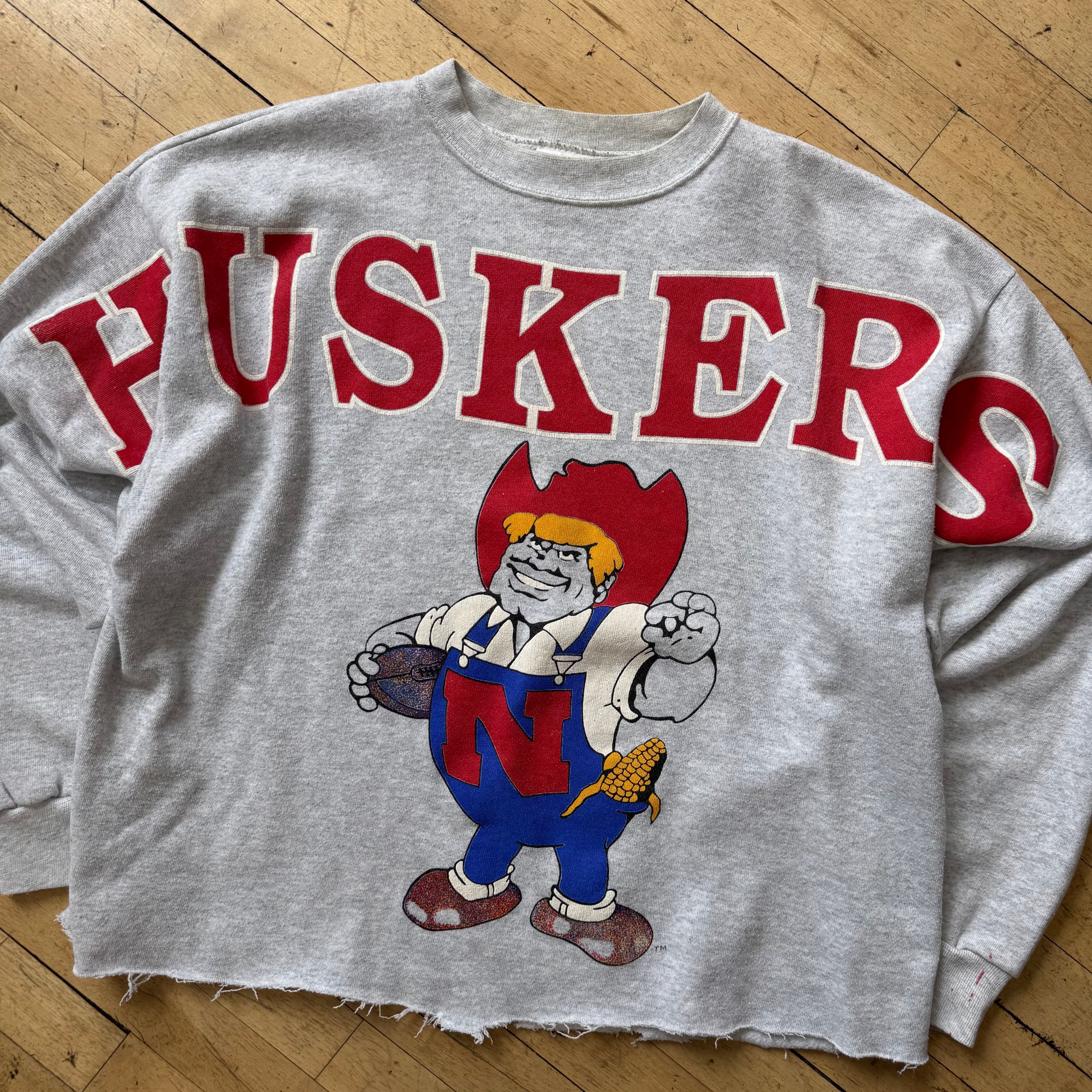 Vintage Nebraska Huskers SpellOut CrewNeck Sz L