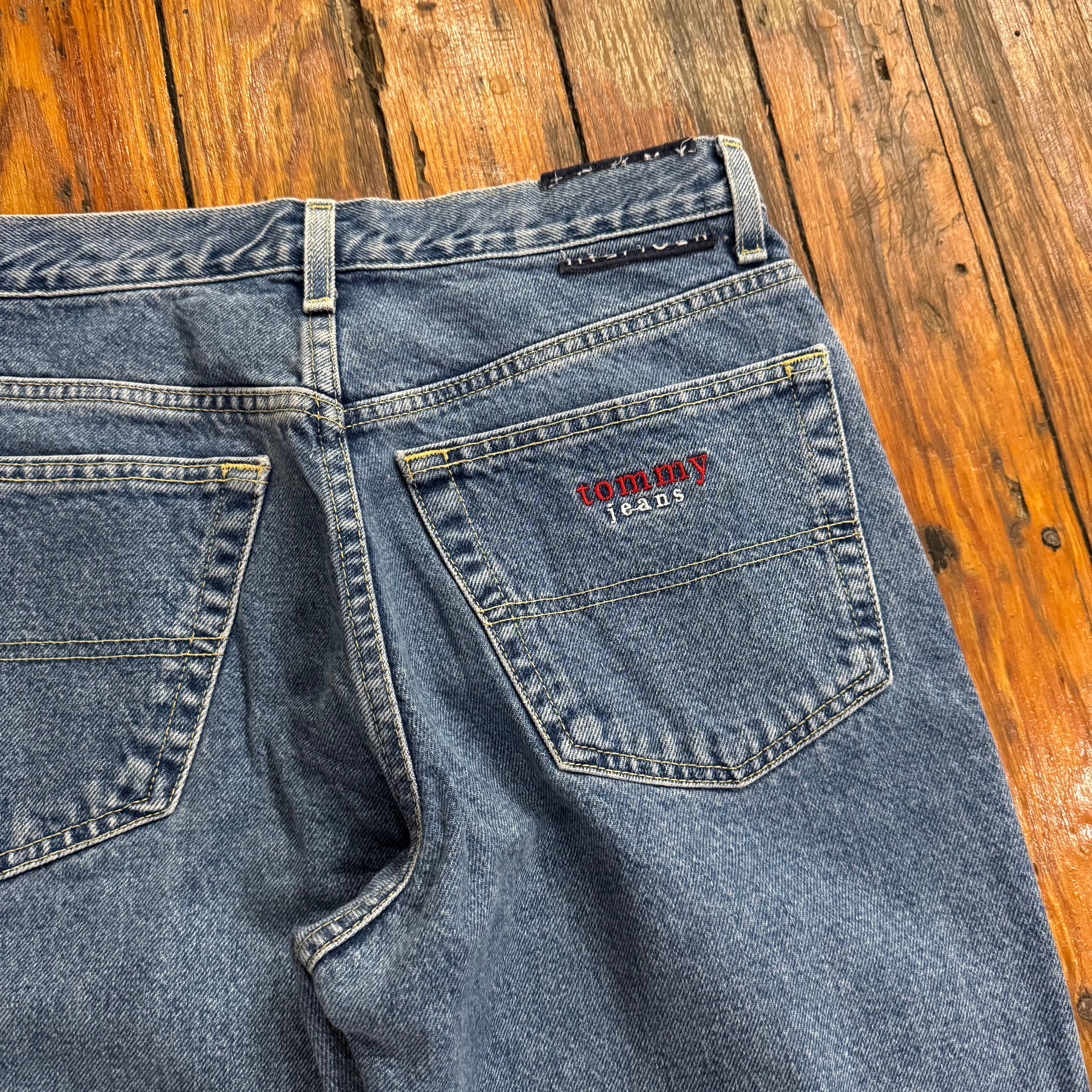 Vintage Tommy Jeans Embroidered Denim Jeans Sz 9