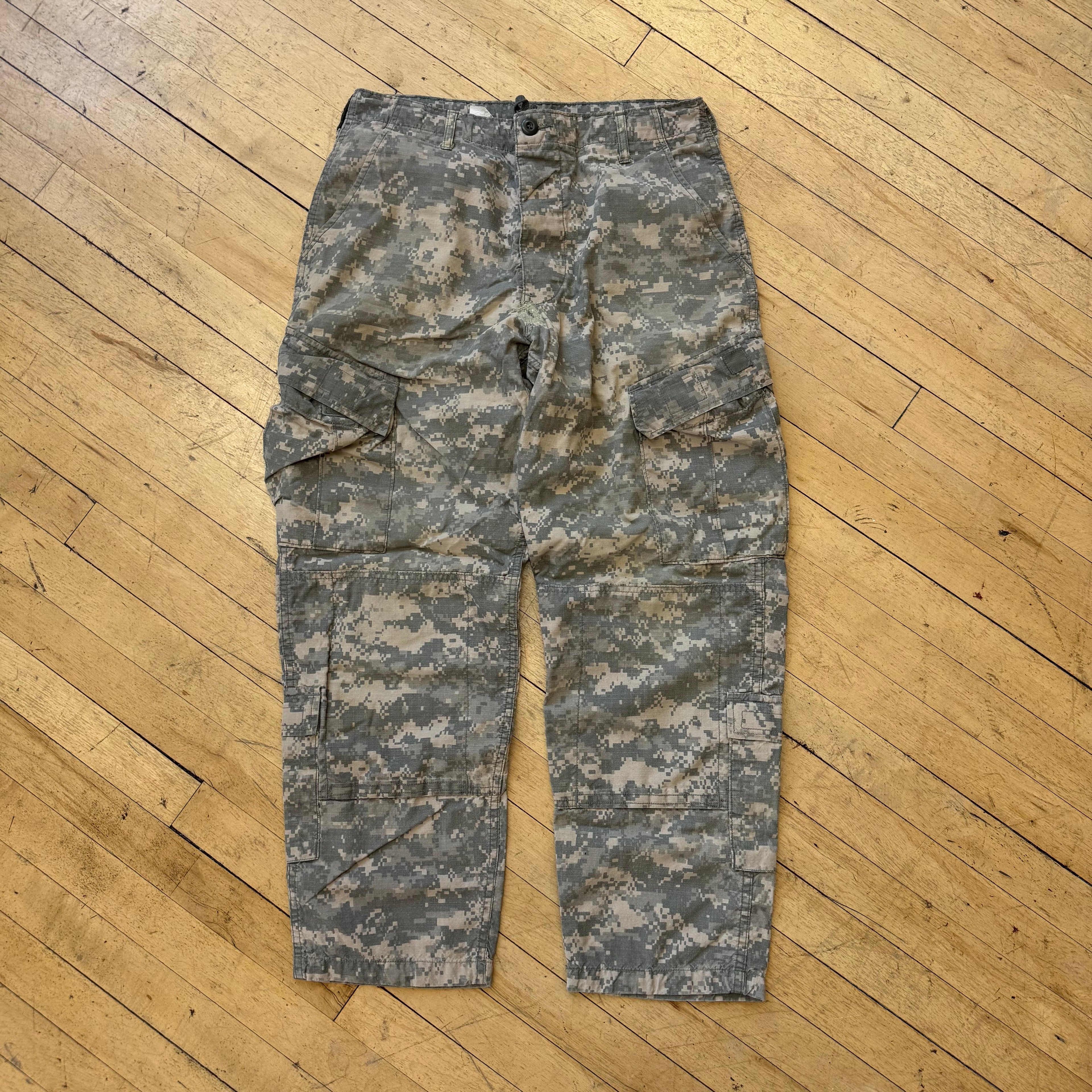 Vintage Military Camo Cargo Pants Sz 34x32