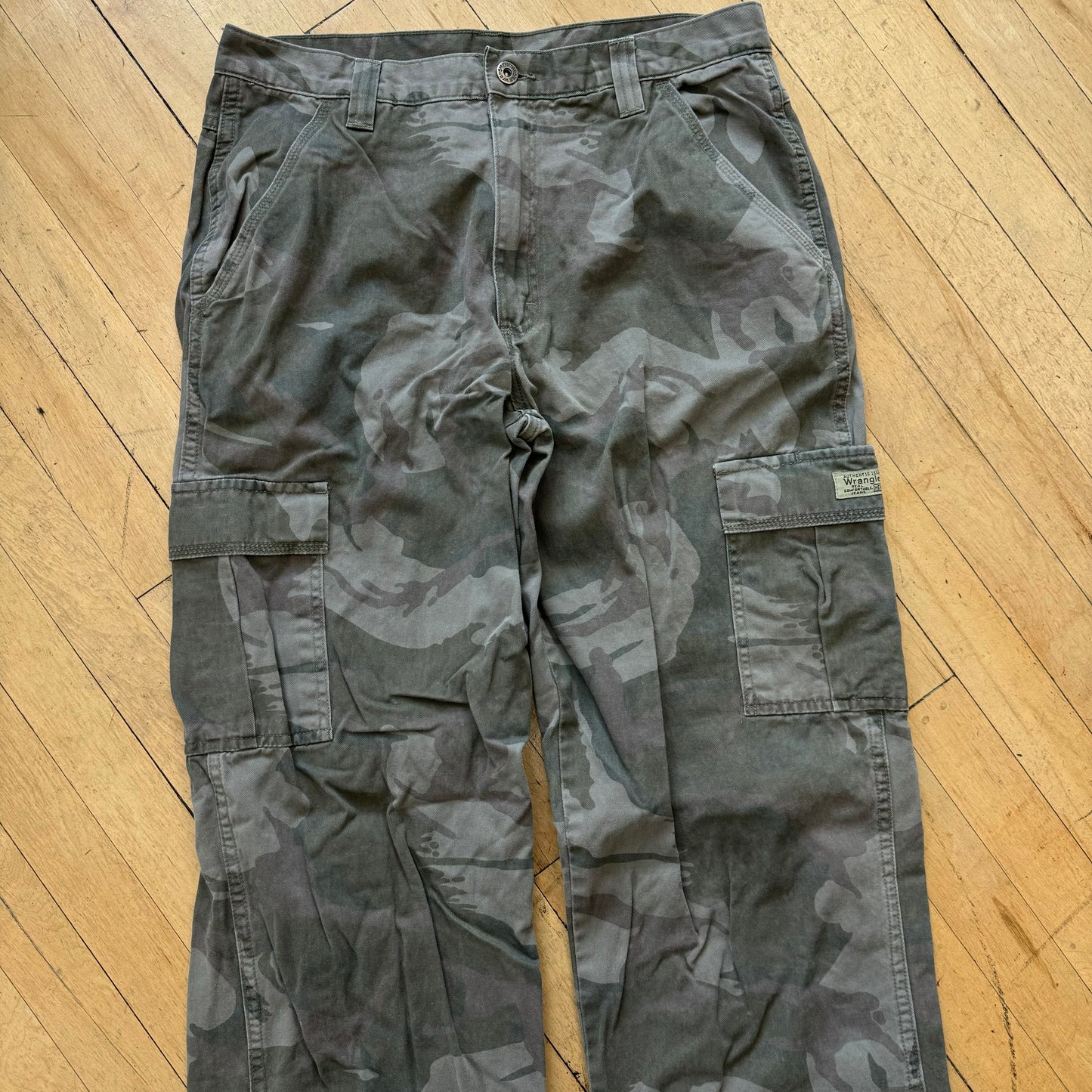 Vintage Wrangler Cargo Camo Kahki Pants Sz 32x32