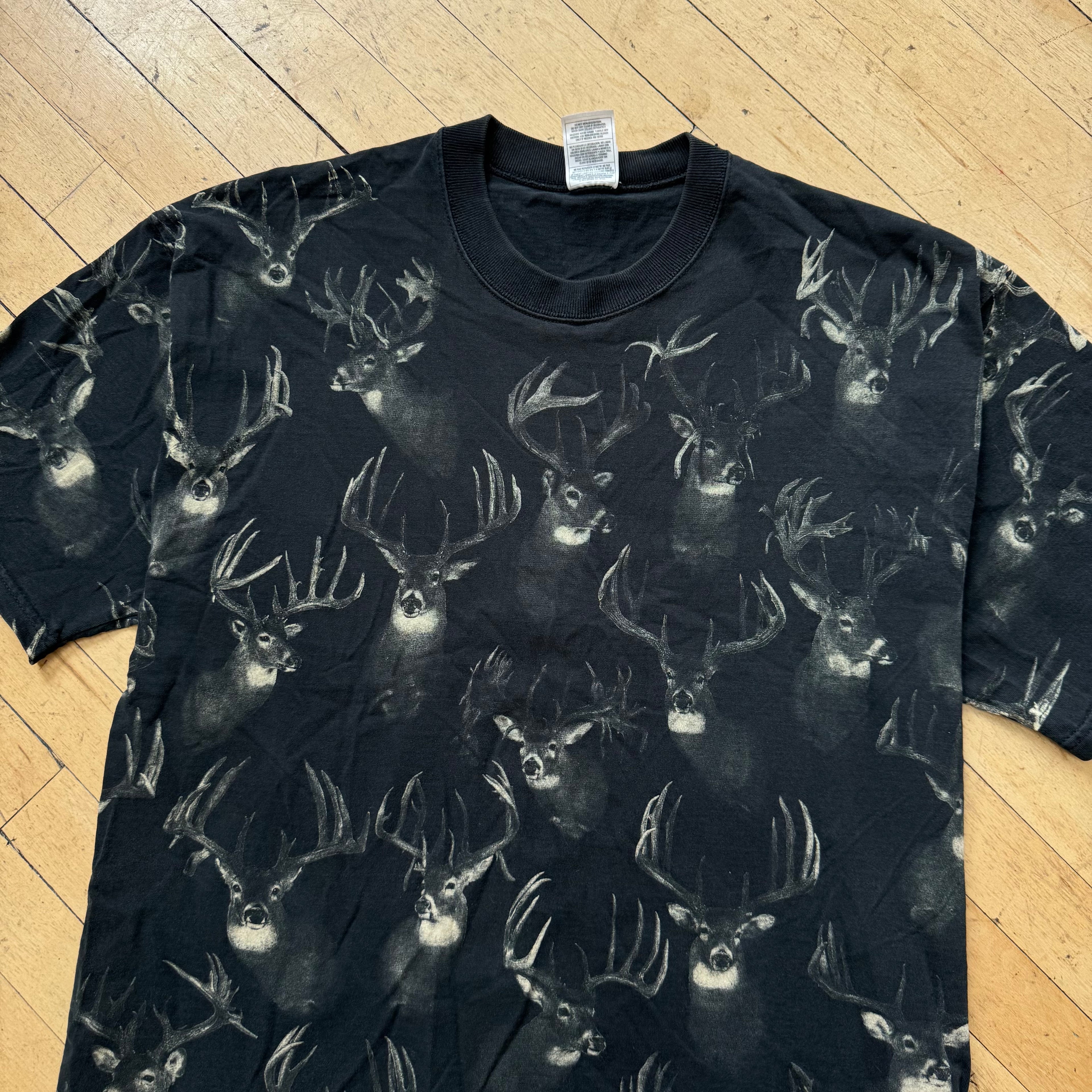 Vintage Deer AOP T-shirt Sz XL